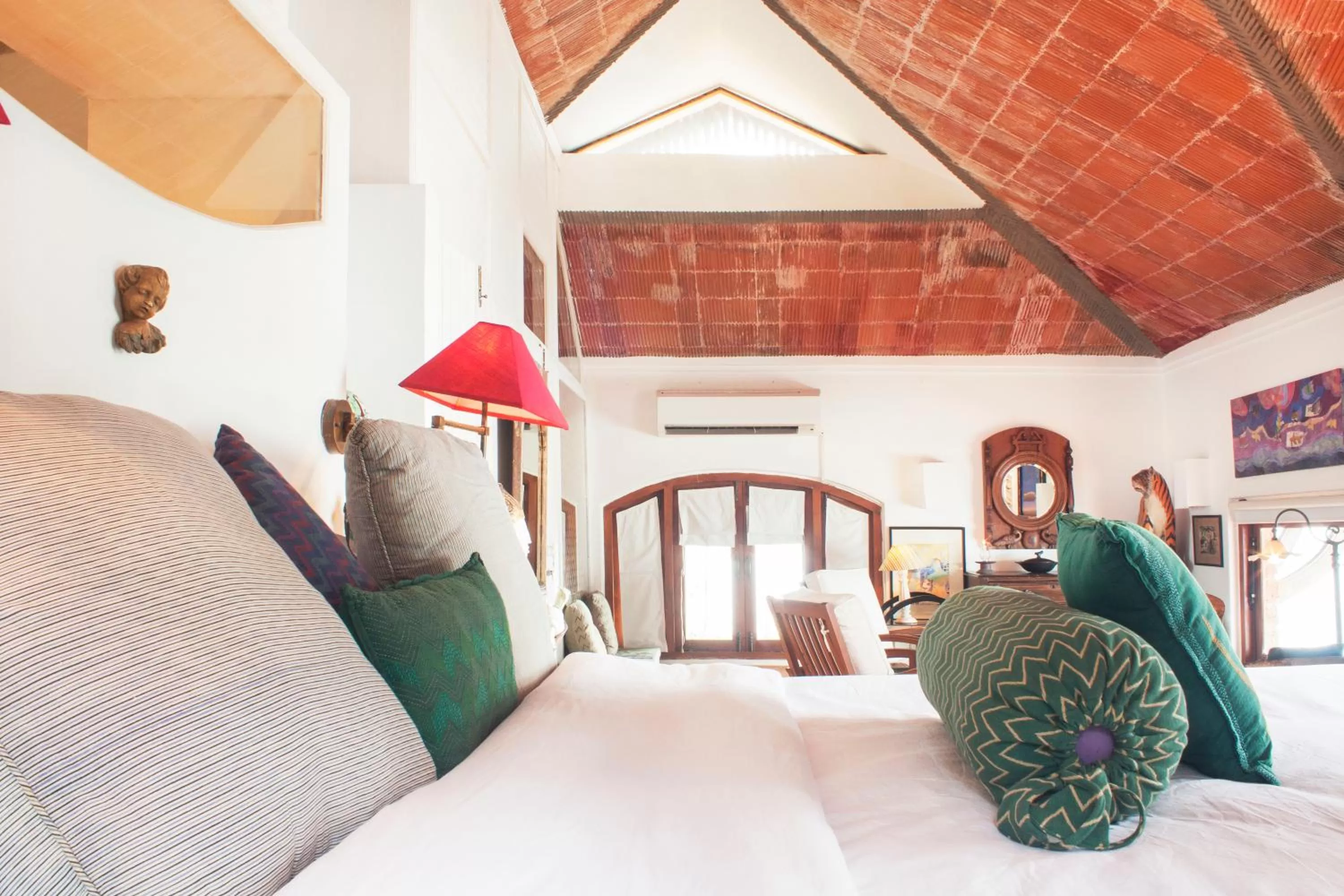 Photo of the whole room, Bed in Ahilya By The Sea