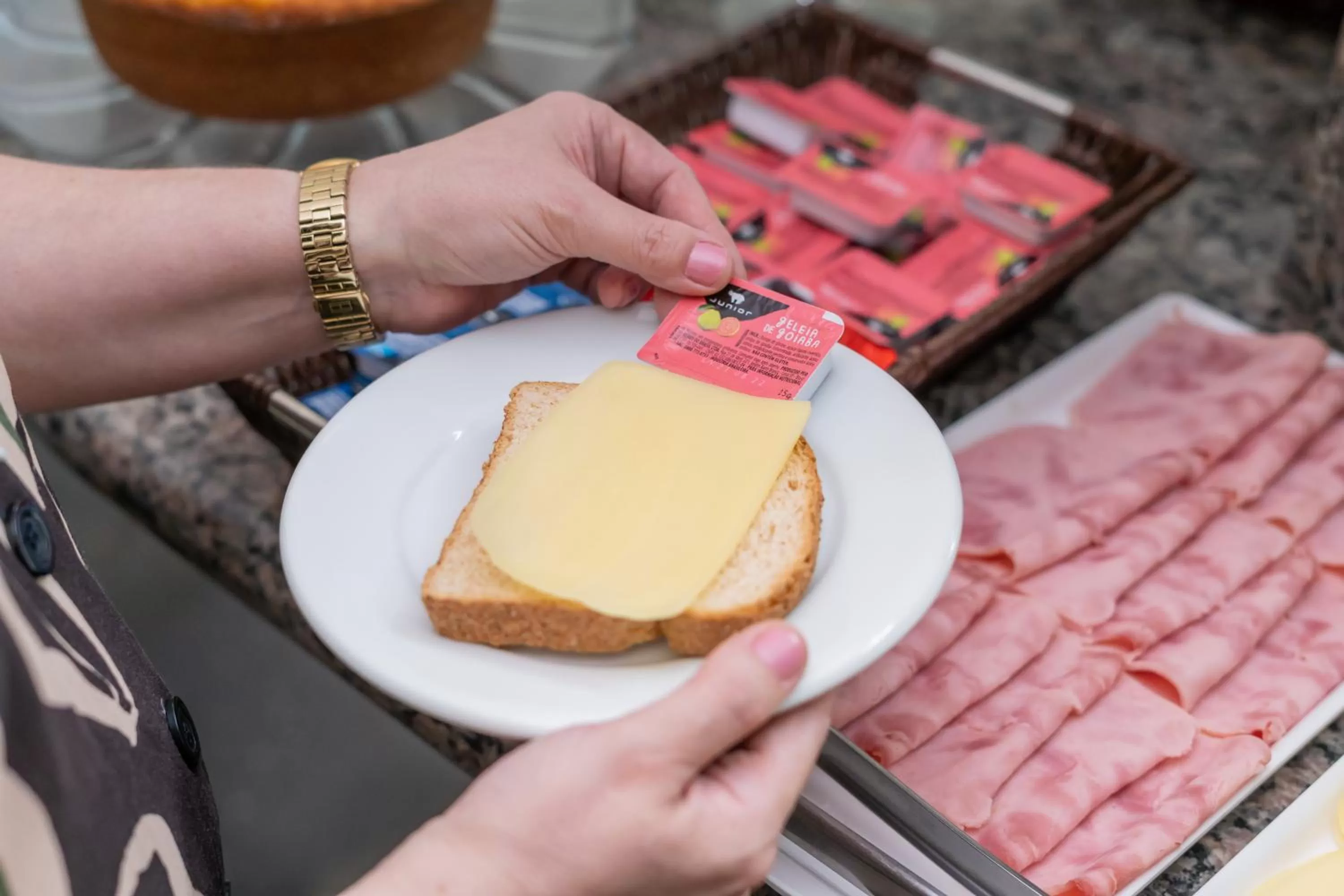 Food and drinks in Bandeirantes Hotel