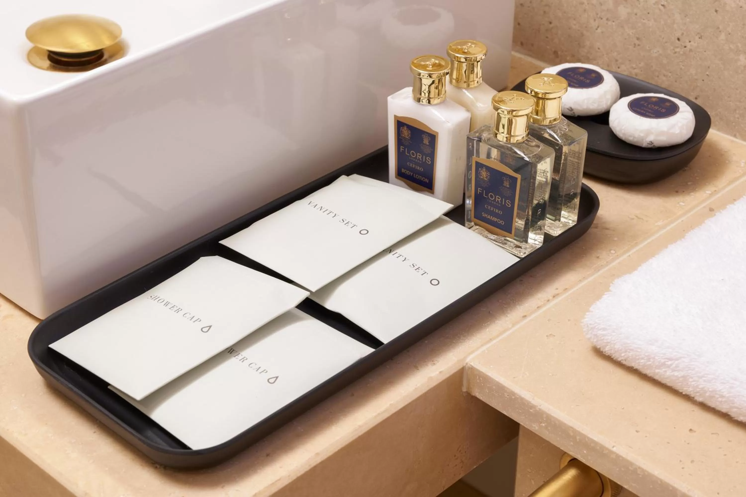 Bathroom in Borghese Contemporary Hotel