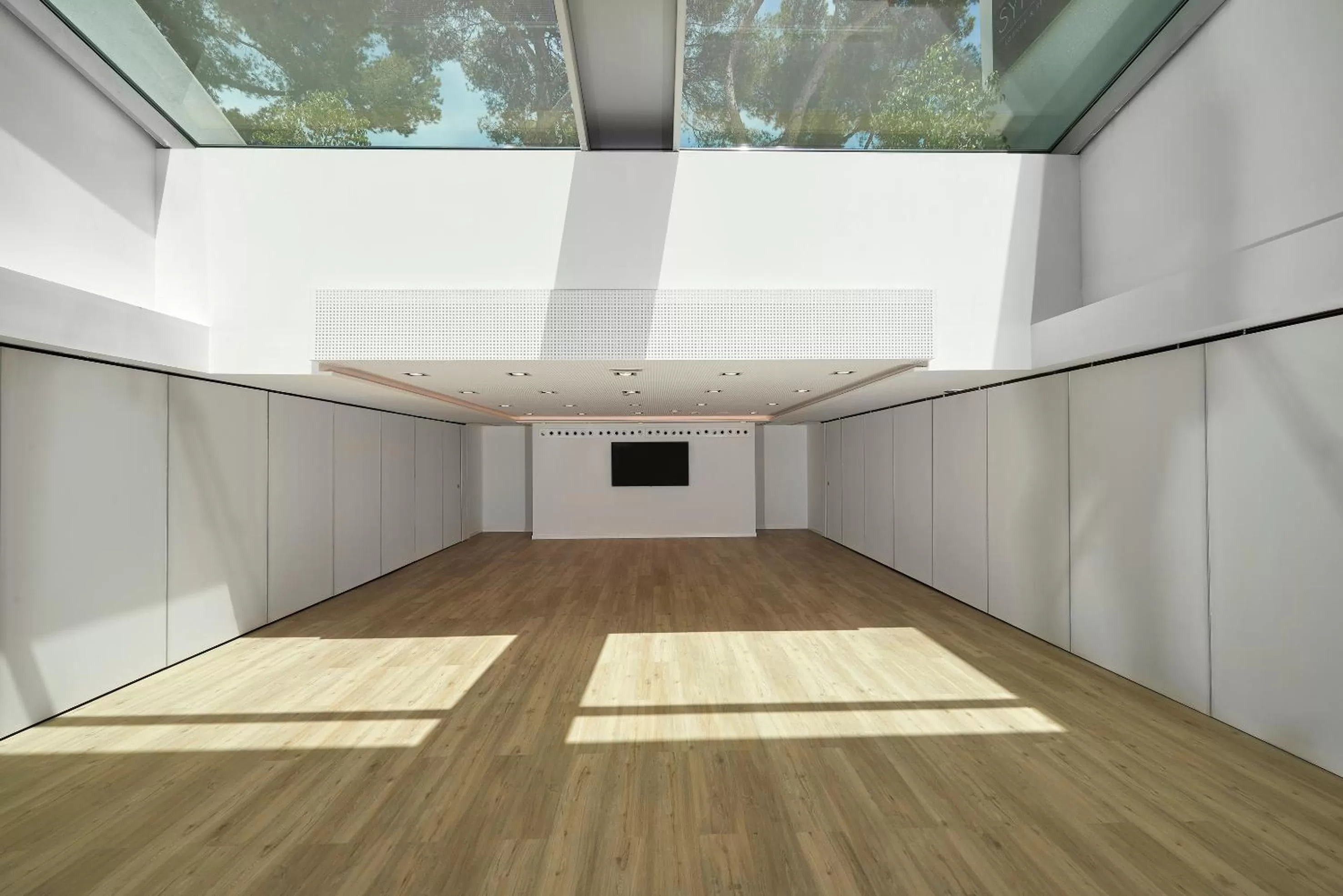 Meeting/conference room in INNSiDE by Meliá Palma Bosque