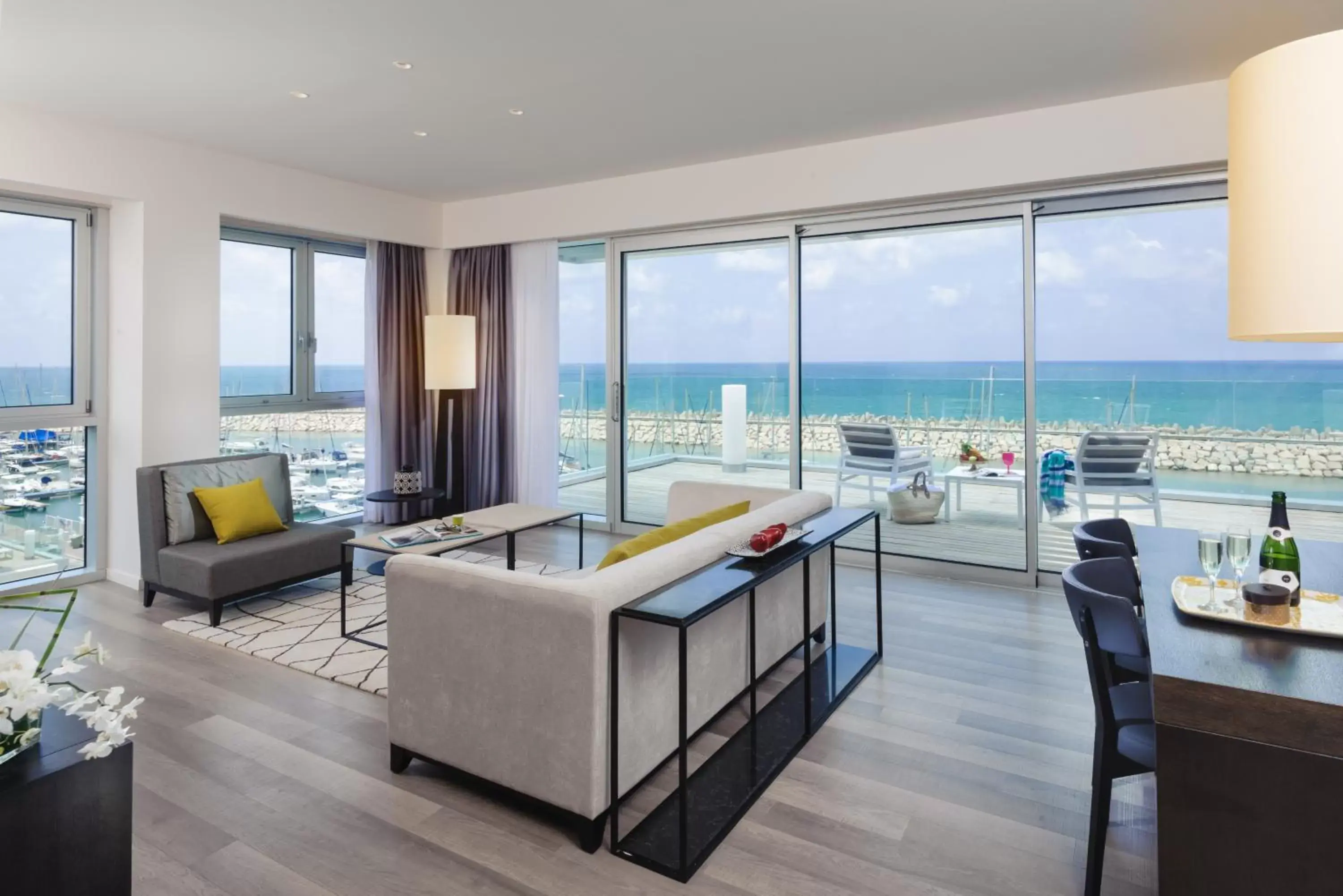 Royal Suite - single occupancy in Herods Herzliya Royal Suite - single occupancy in Herods Herzliya