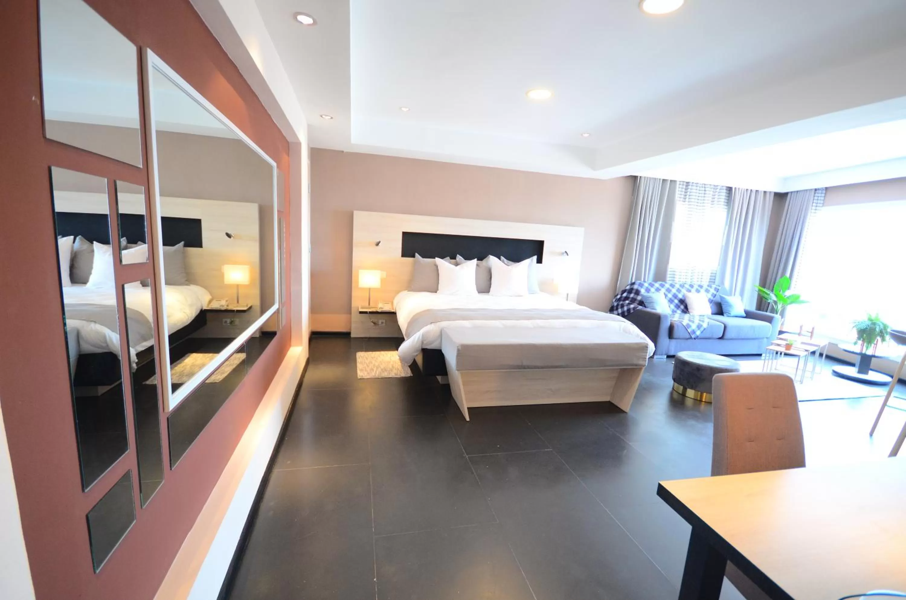 Photo of the whole room, Bed in Hotel La Villette