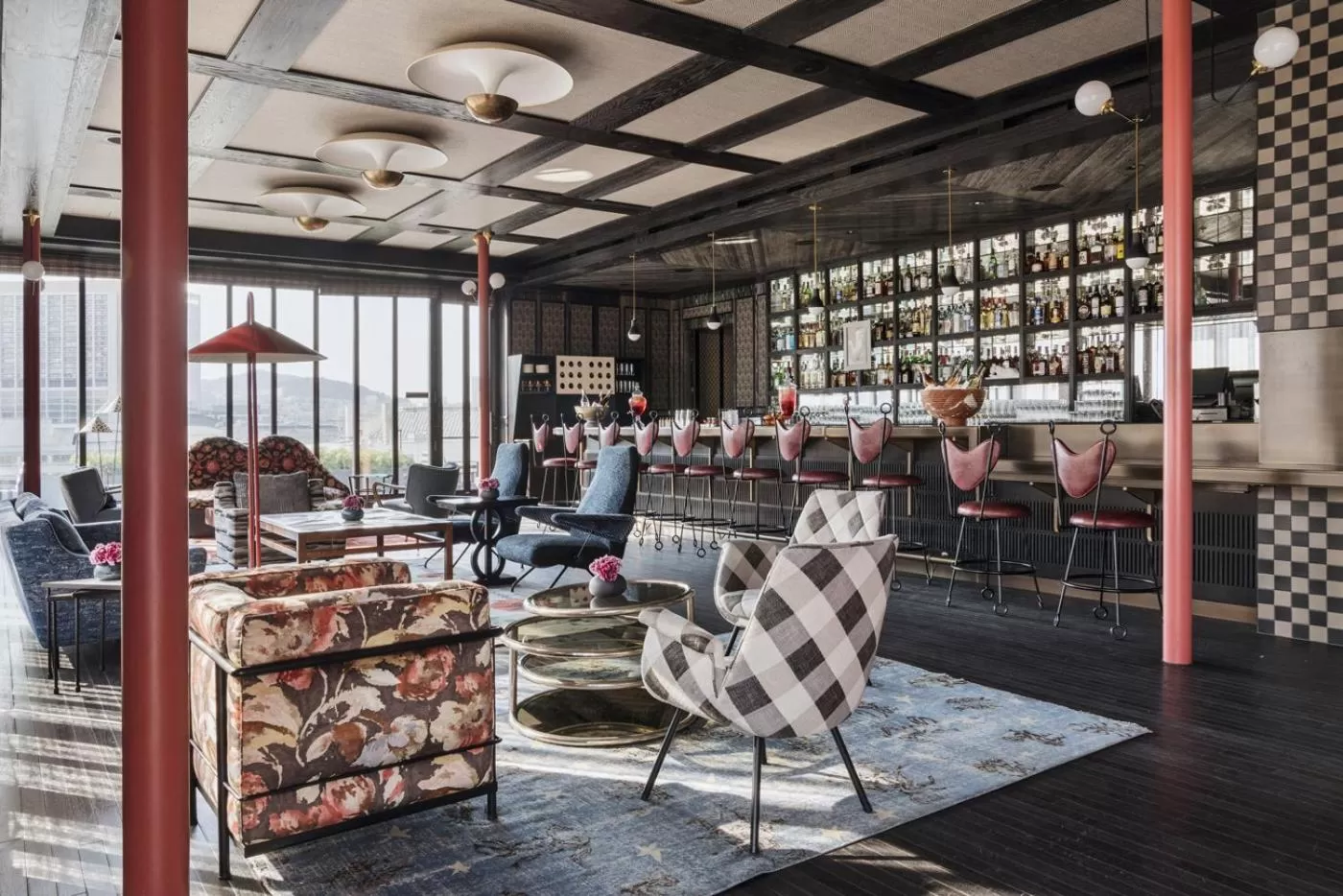 Lounge or bar in San Francisco Proper Hotel, a Member of Design Hotels