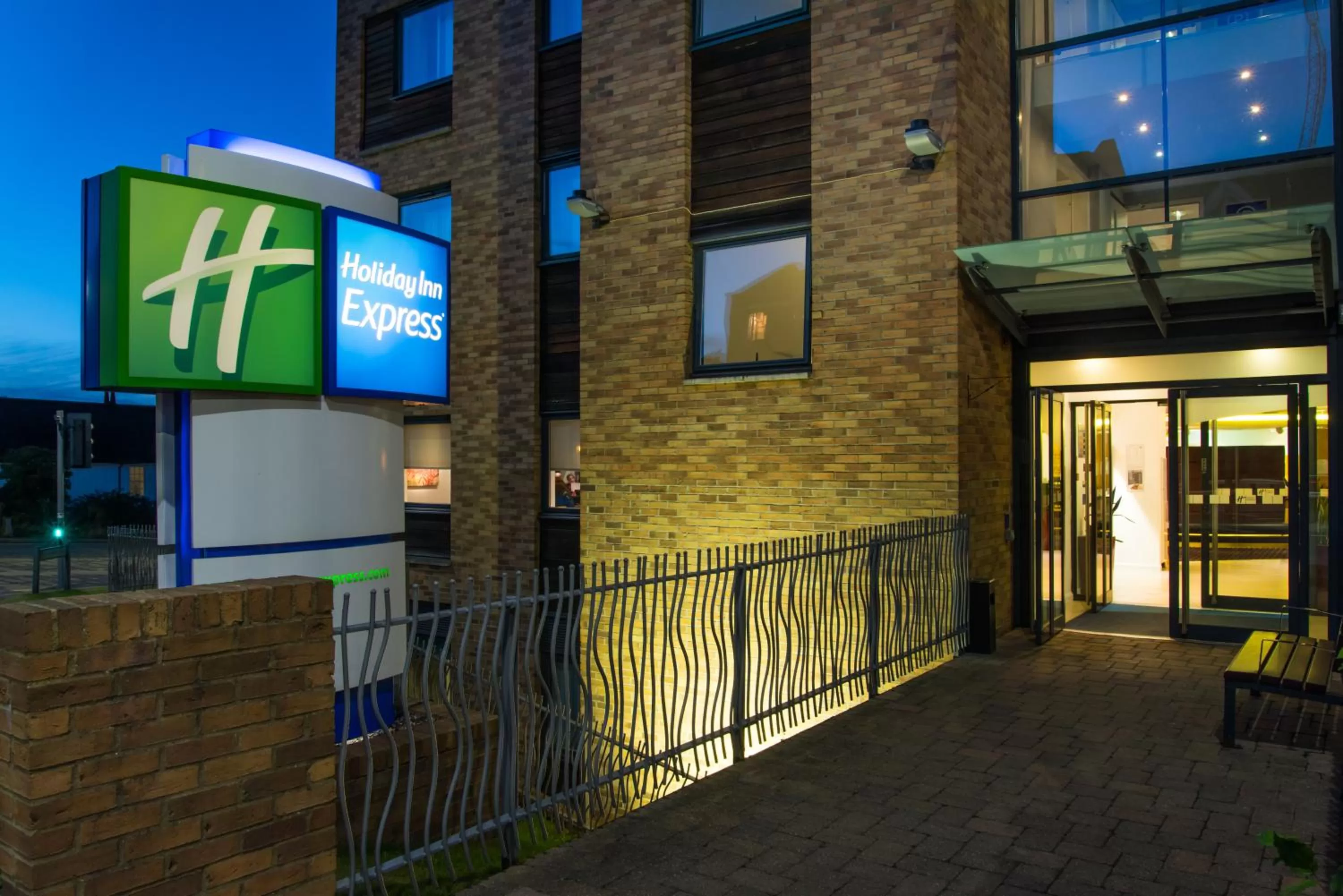 Facade/entrance in Holiday Inn Express Hemel Hempstead by IHG