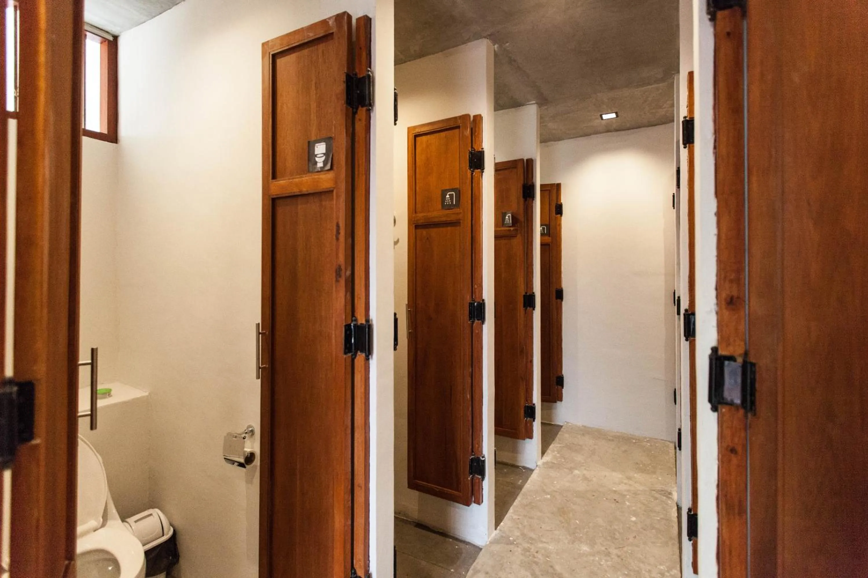 Toilet in Once Again Hostel