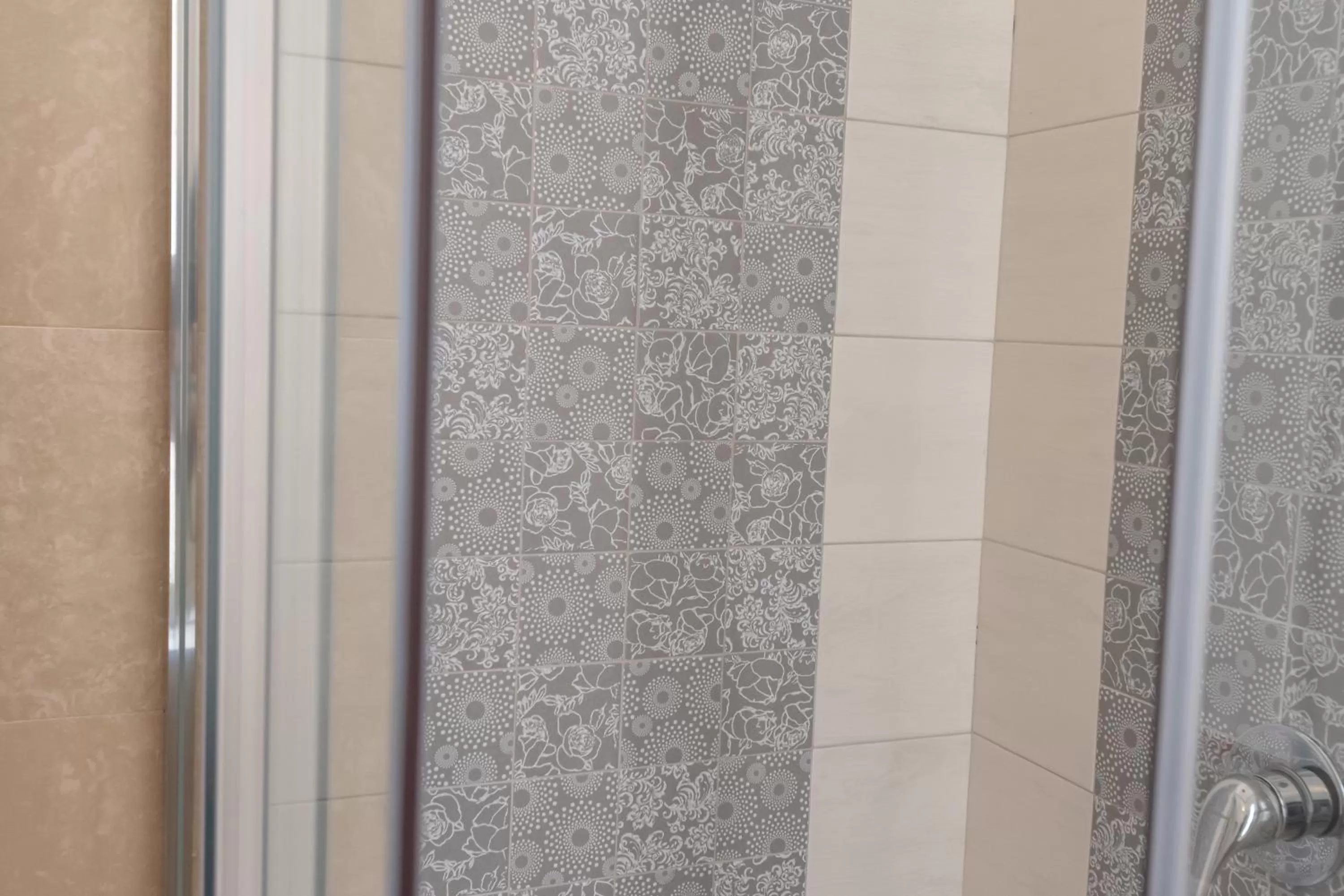 Decorative detail in Liberty Palace