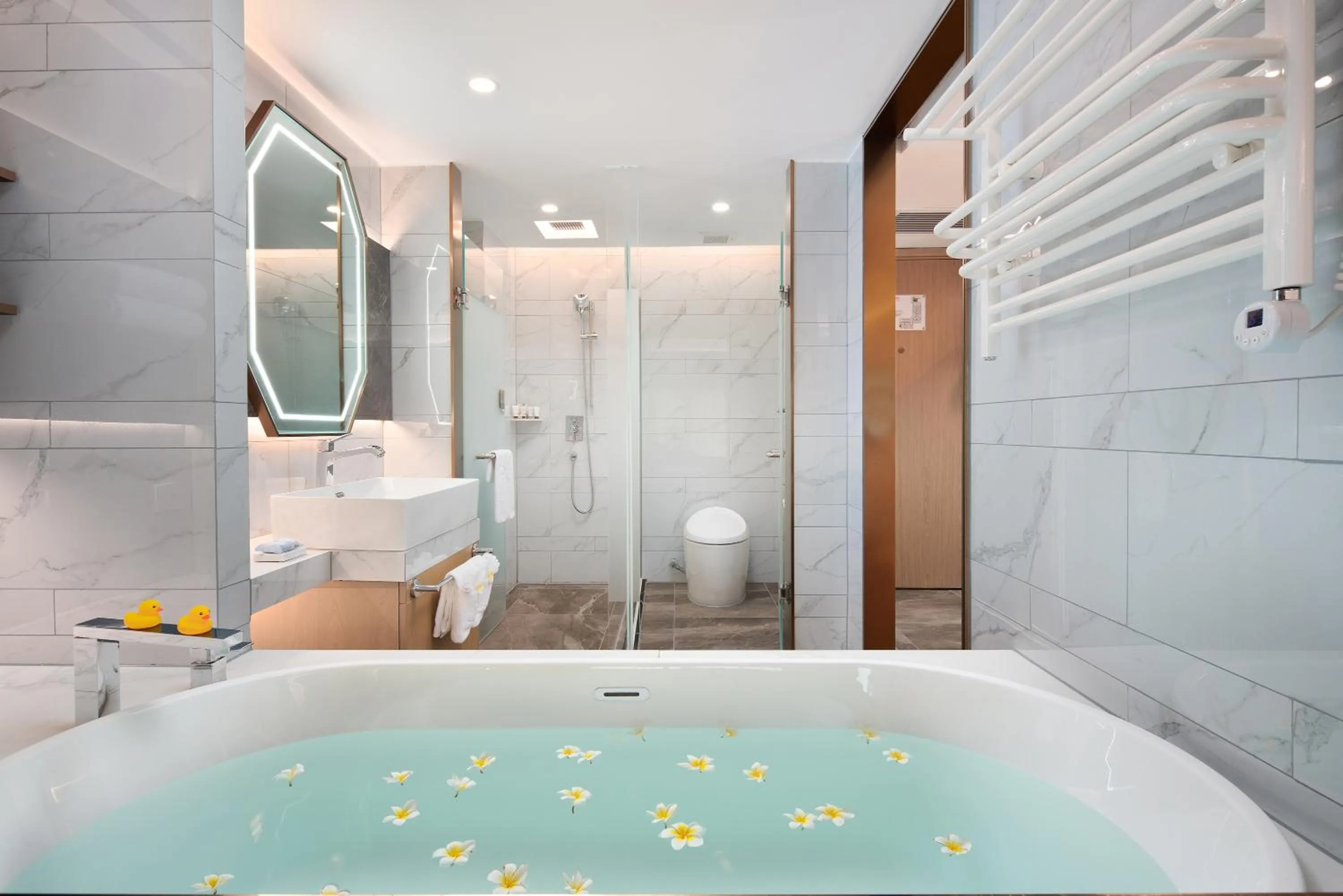 Toilet in Horizon Resort & Spa Yalong Bay-Yalong Bay Central