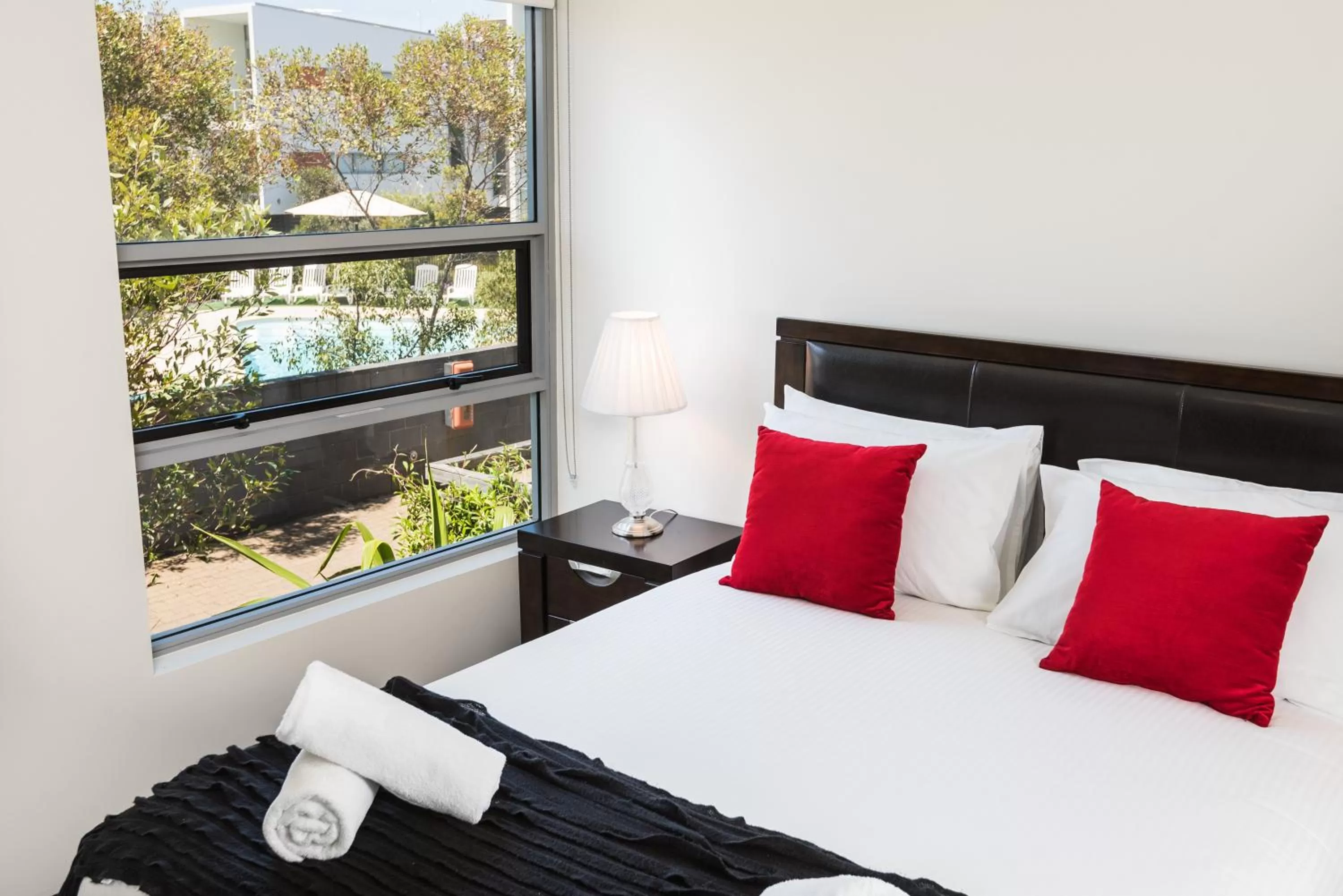 Bedroom, Bed in Coast Resort Merimbula