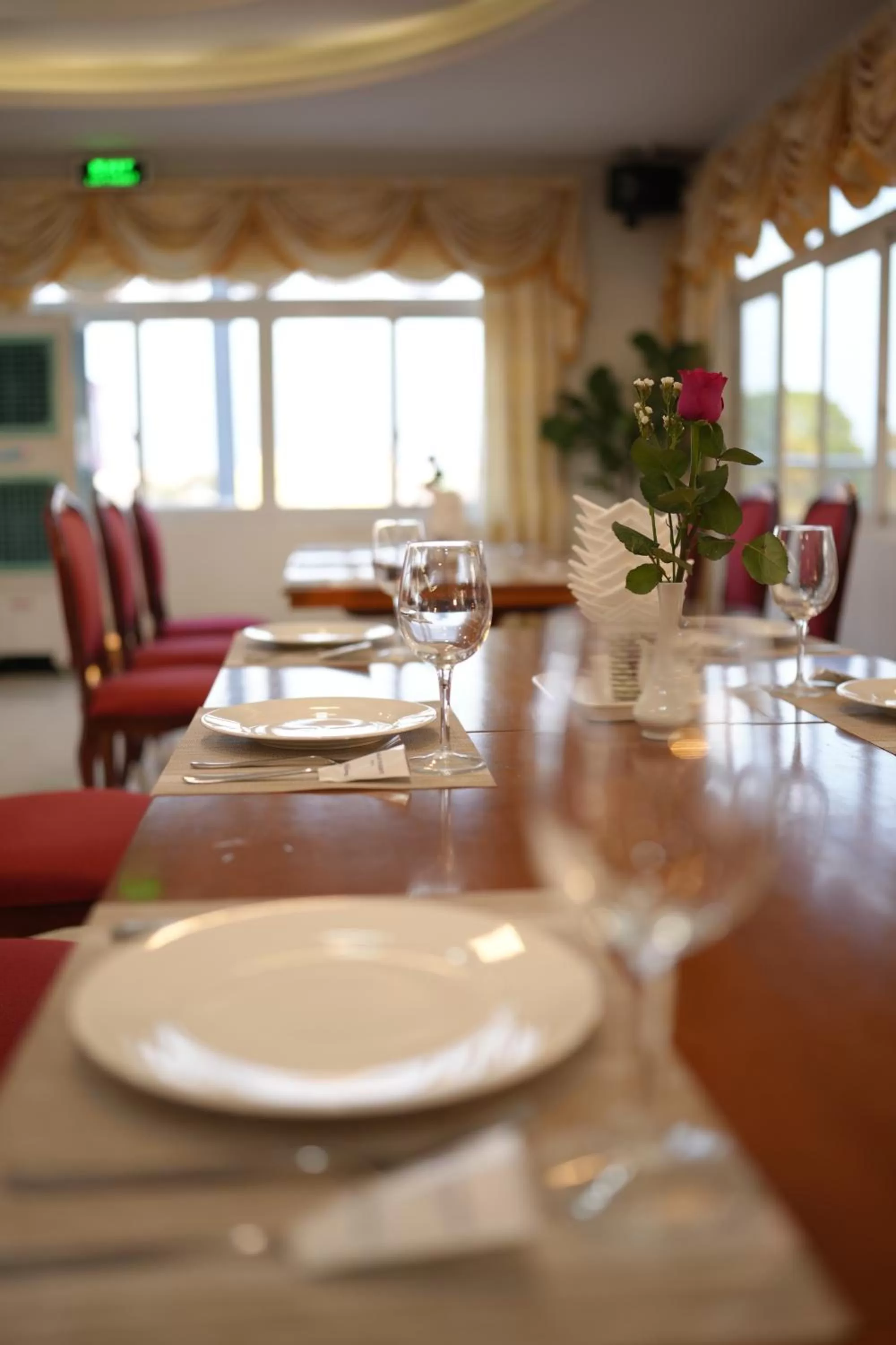 Restaurant/places to eat in Pleiku & Em Hotel by Gia Lai Tourist