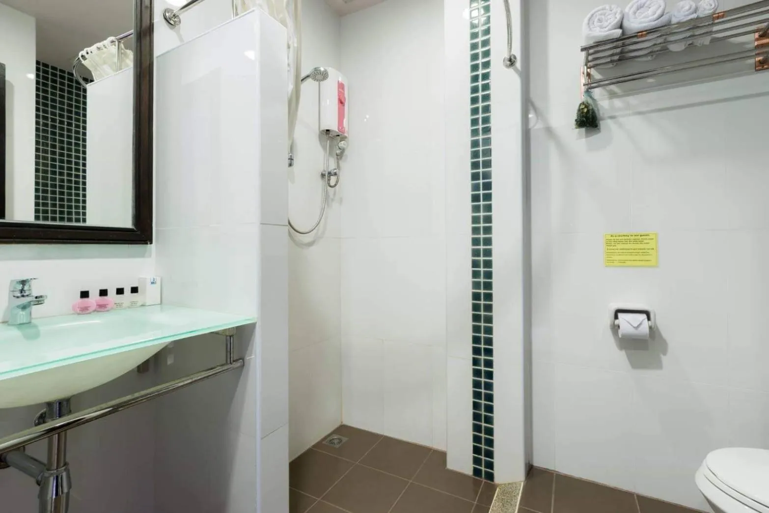 Shower in The BluEco Hotel SHA Plus