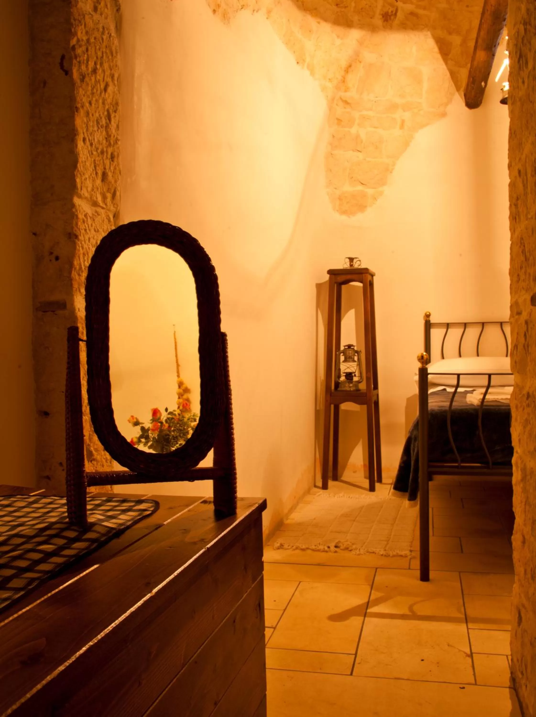 Decorative detail, Bed in Giardino Dei Trulli