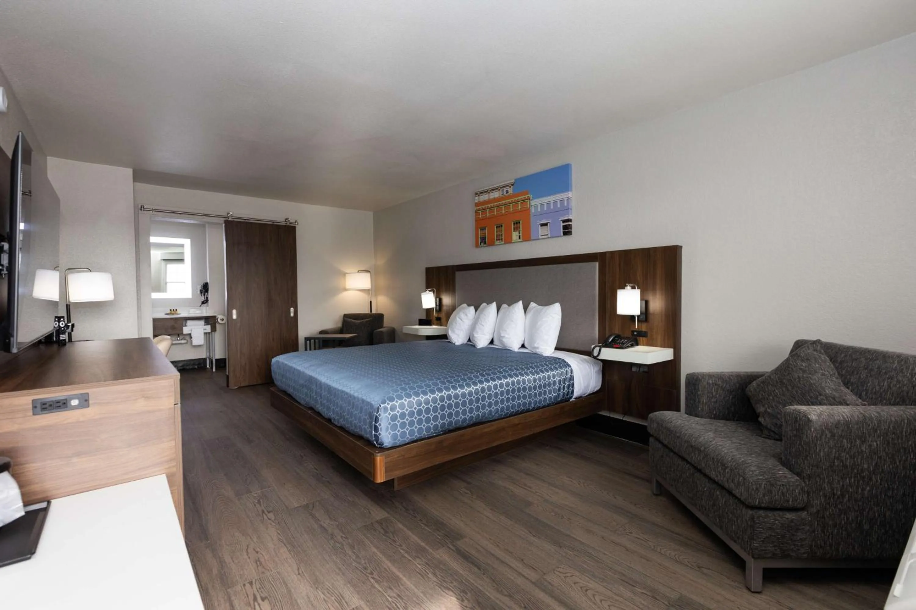 Bedroom, Bed in Bhagat Hotels Stone Mountain Atlanta BW Signature Collection