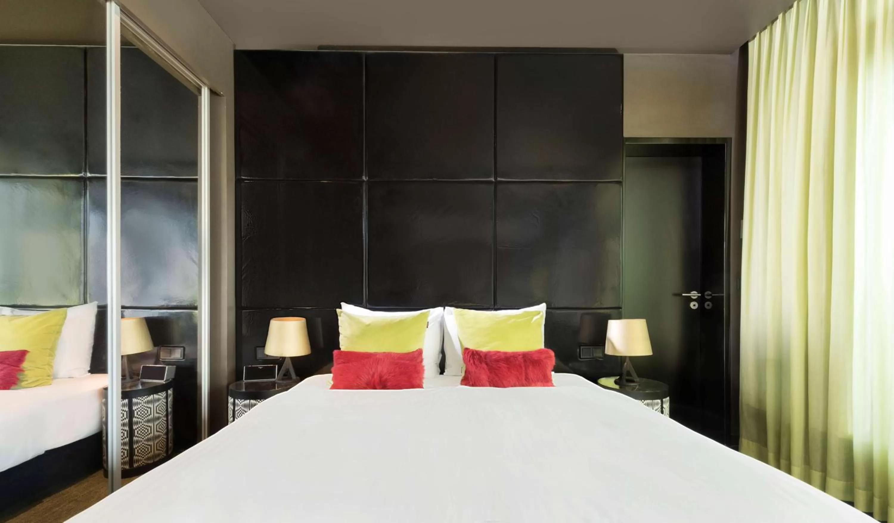 Bedroom, Bed in Adina Apartment Hotel Frankfurt Neue Oper