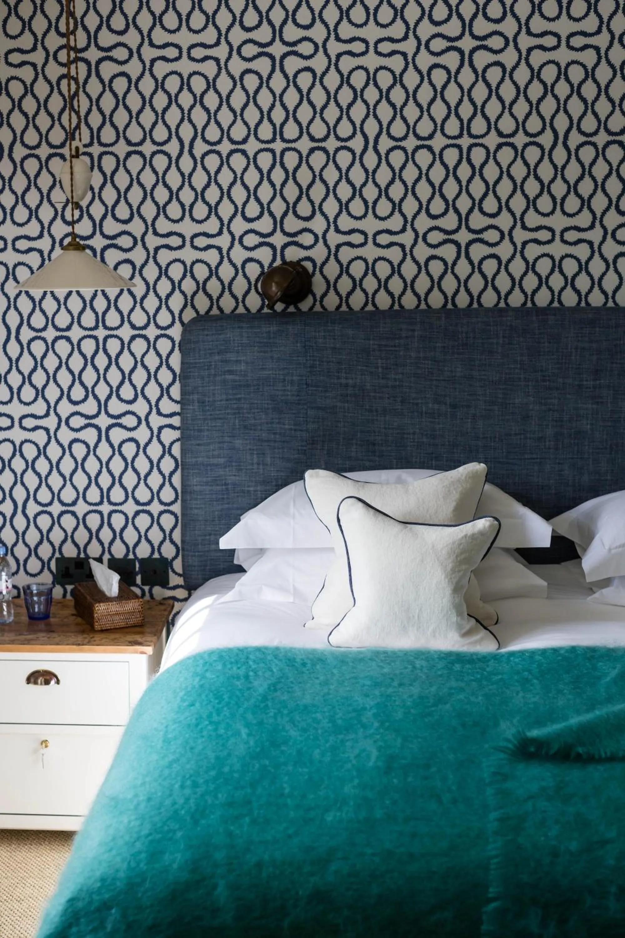 Bedroom, Bed in No38 The Park