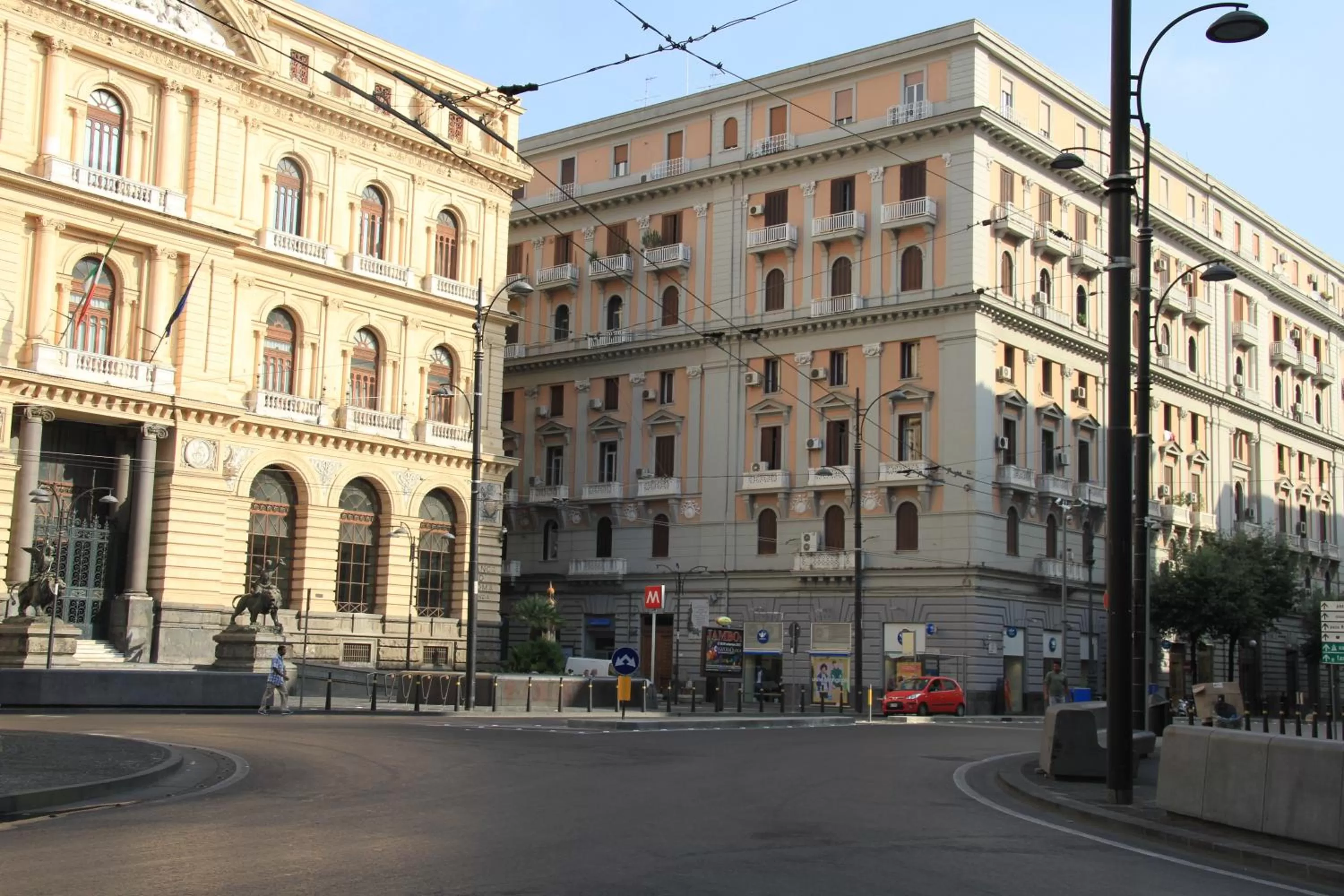 Property building in Bovio Modern Suite