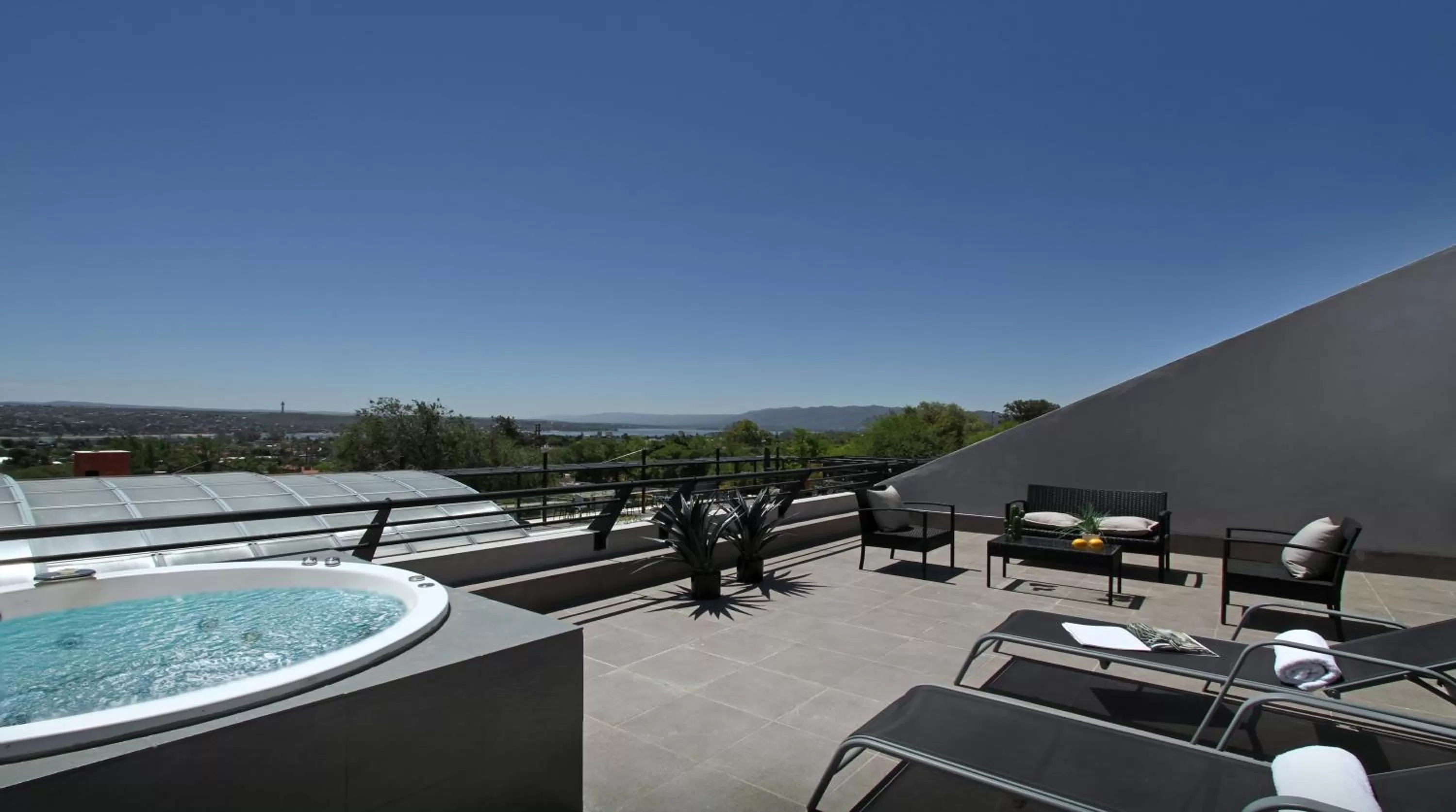 Balcony/Terrace in Pinares Panorama Suites, Spa & Convention Center