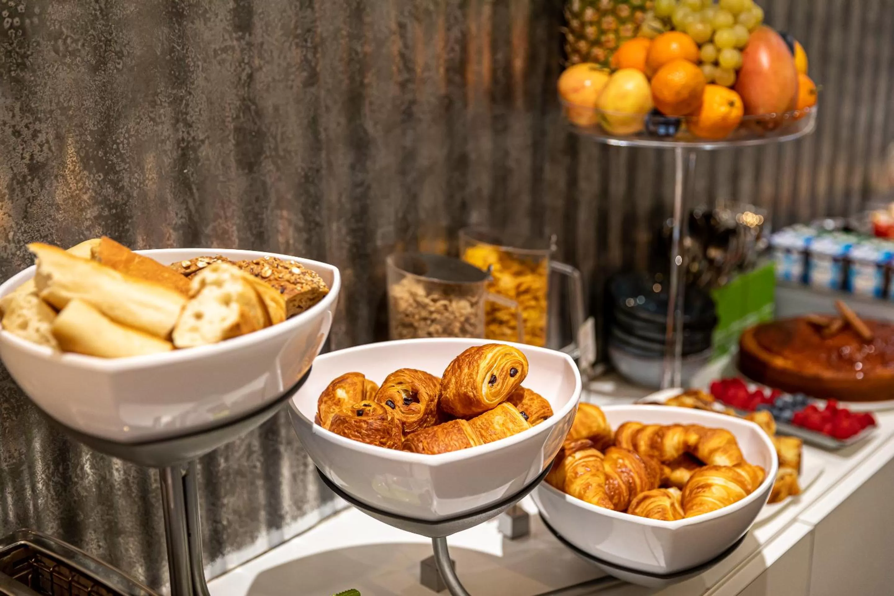 Food in Hotel Glasgow Monceau by Patrick Hayat