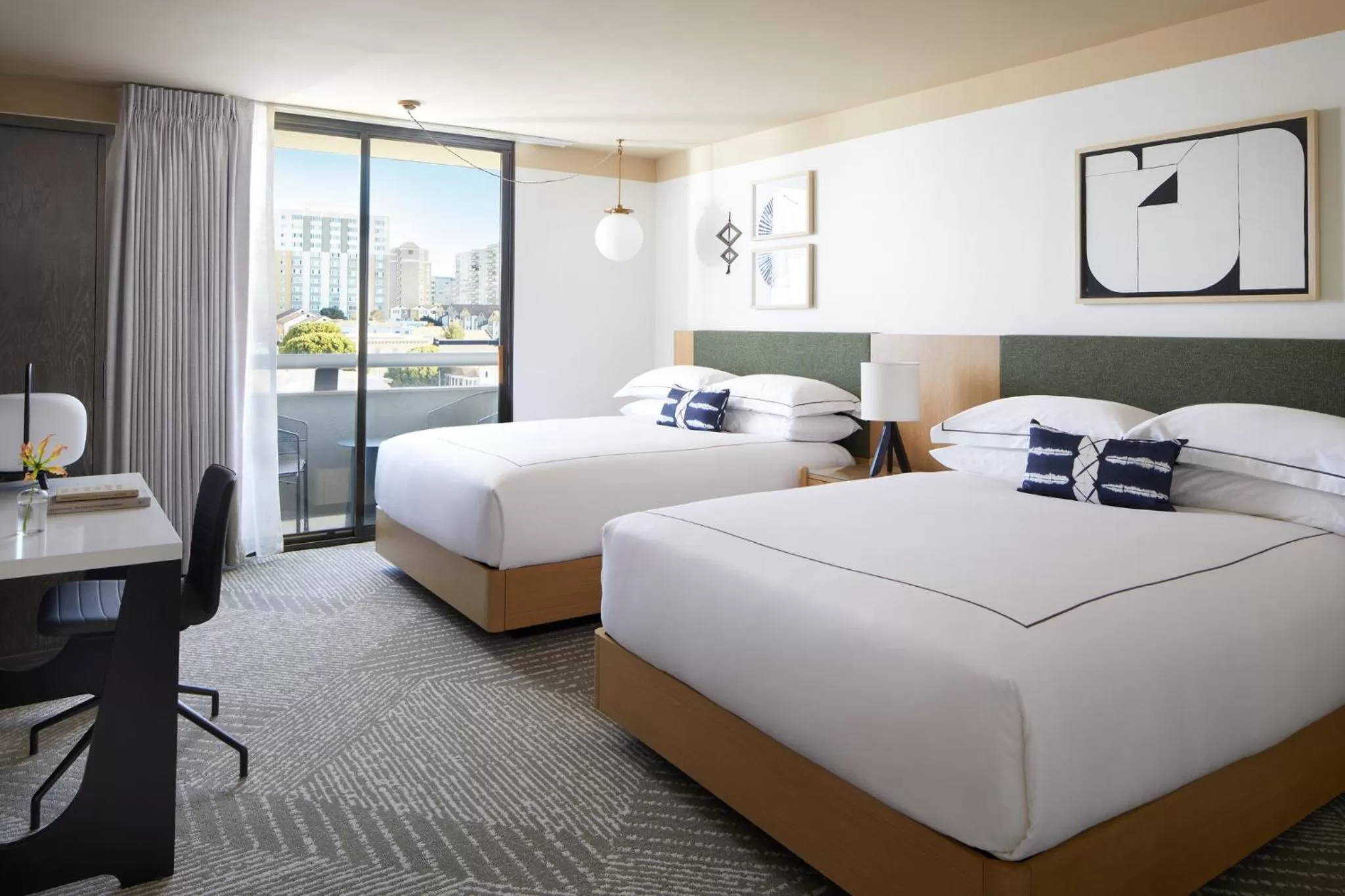 Photo of the whole room, Bed in Kimpton Hotel Enso by IHG