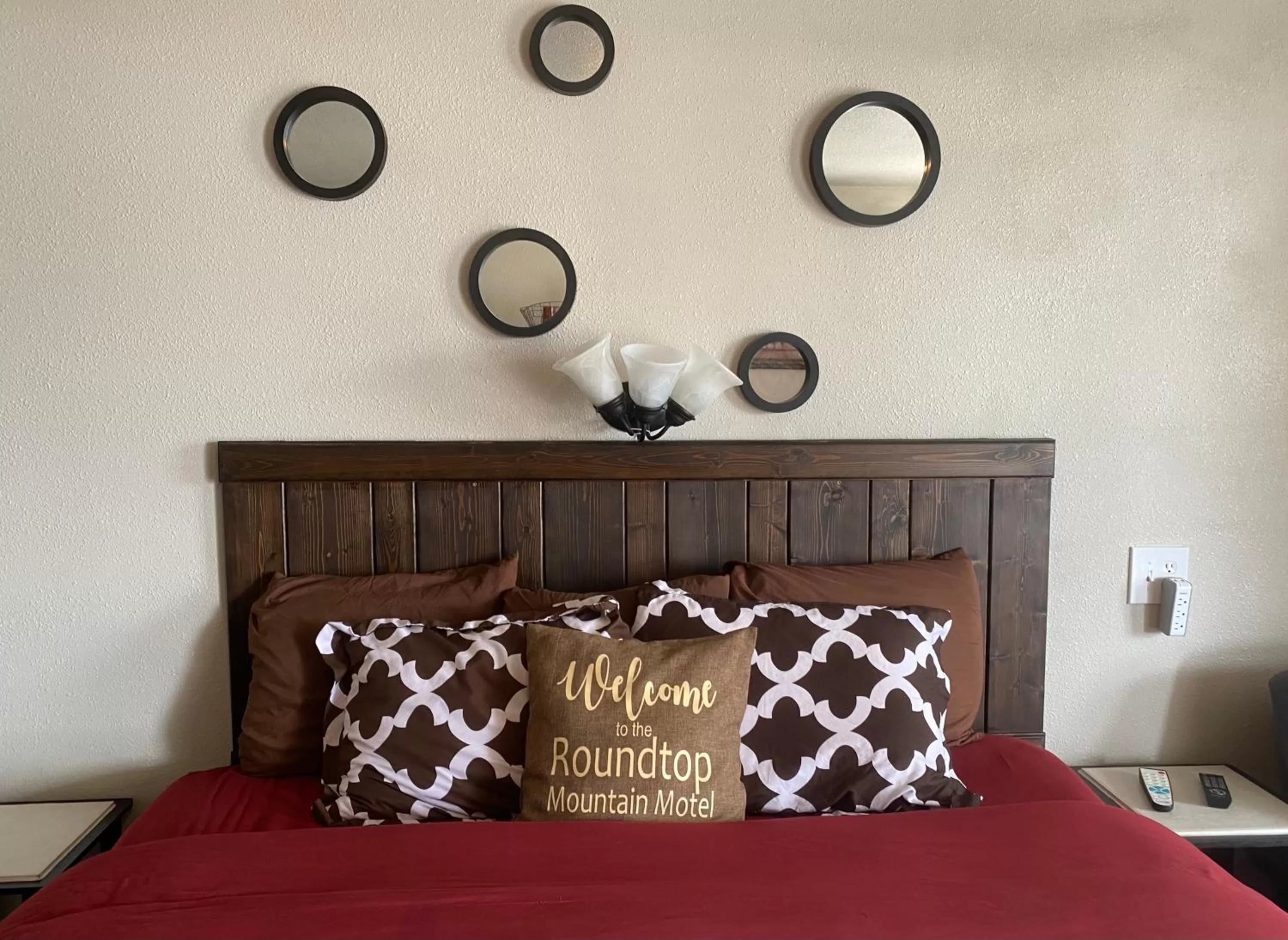 Bed in Roundtop Mountain Vista - Cabins and Motel