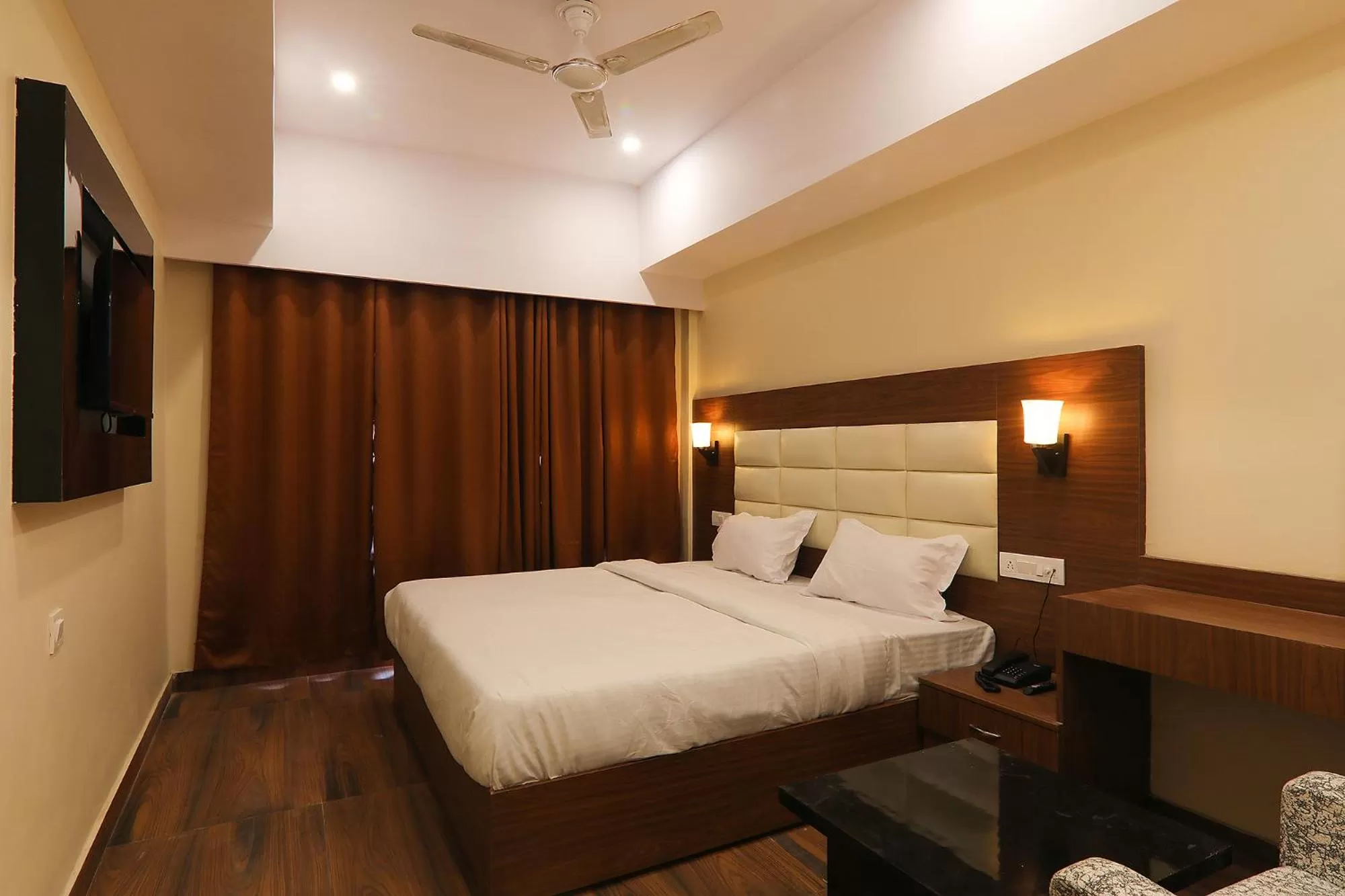 Bedroom, Bed in FabHotel Blueark