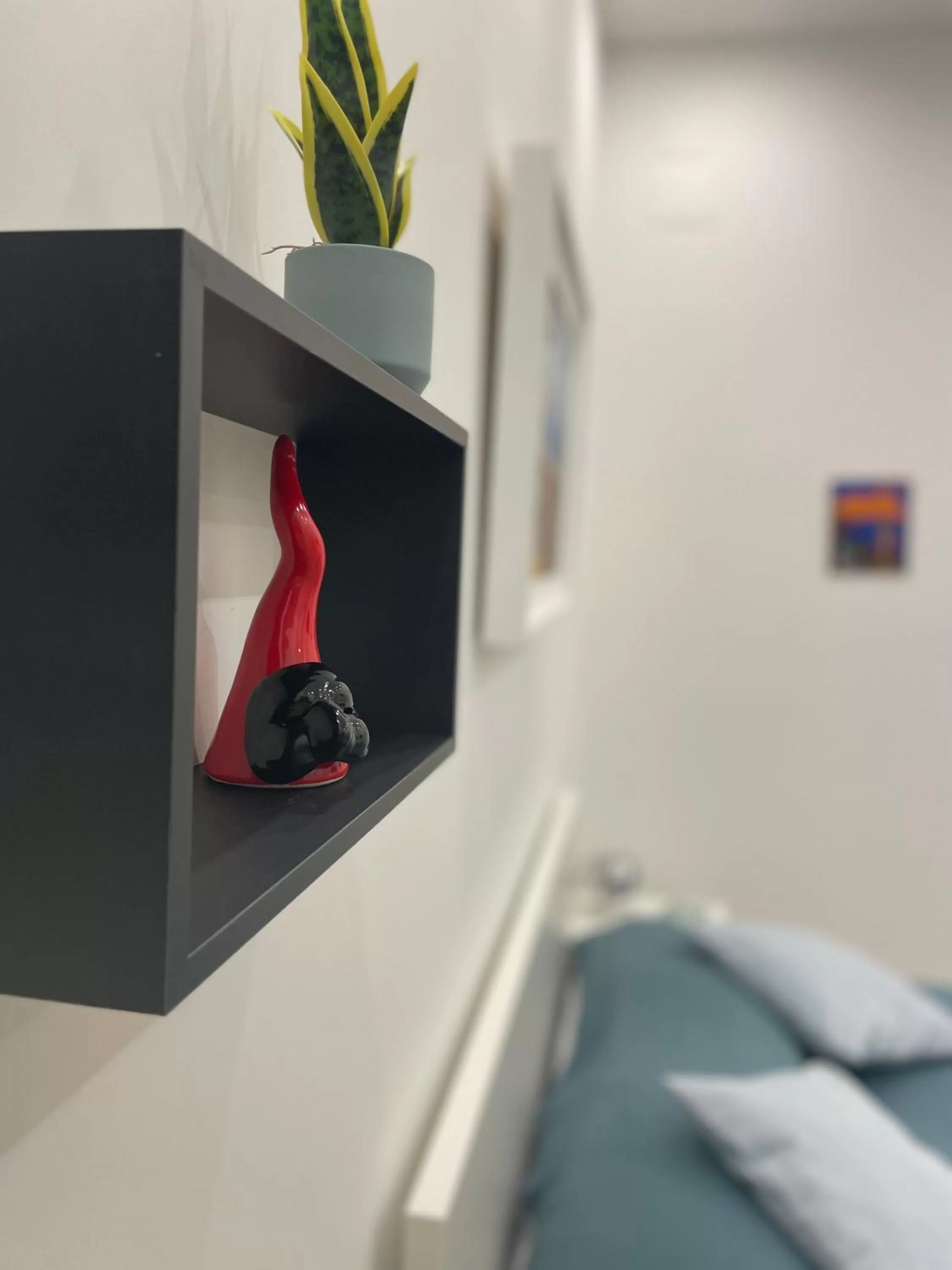 TV/Entertainment Center in IL 16