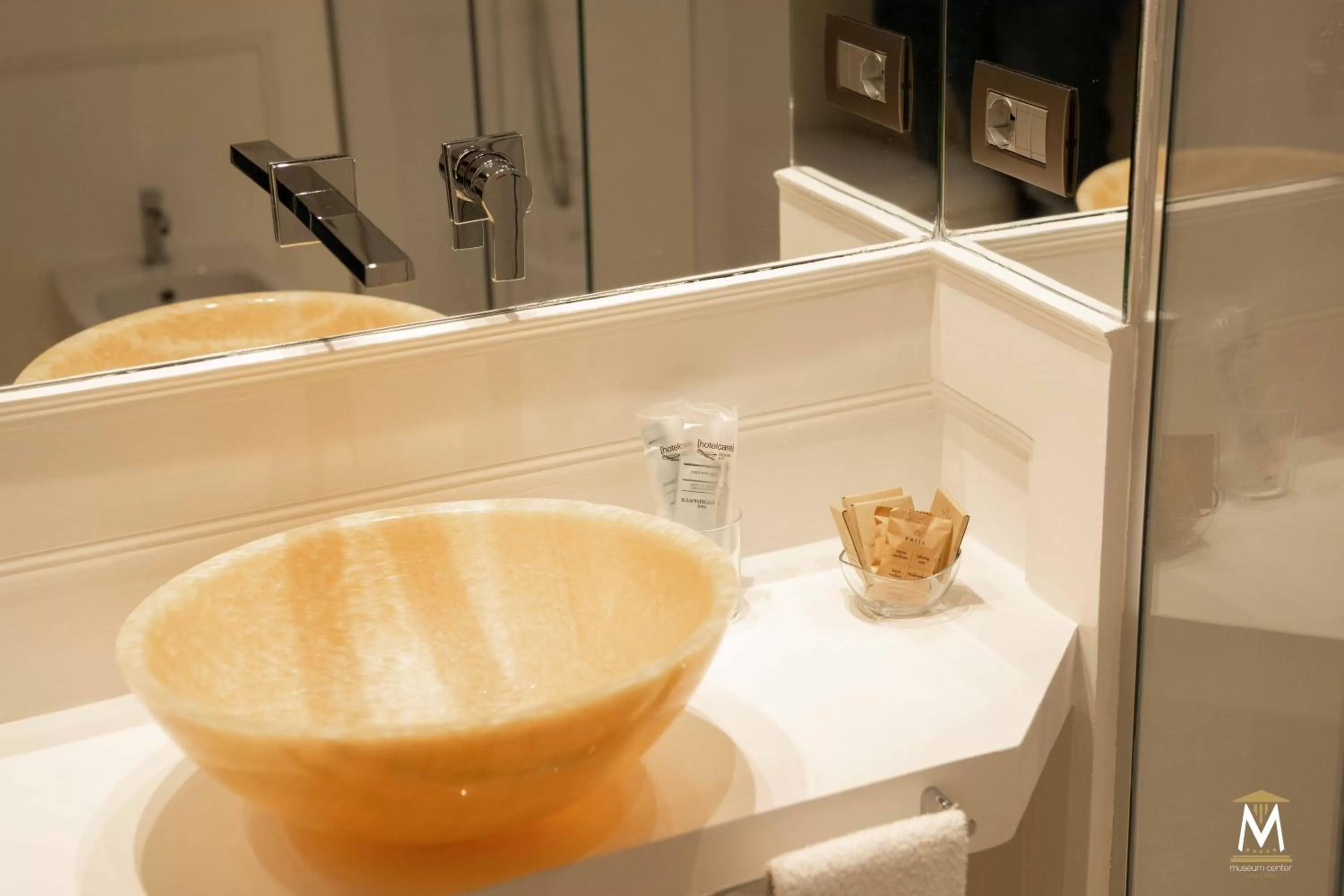 Massage in Museum Center Luxury