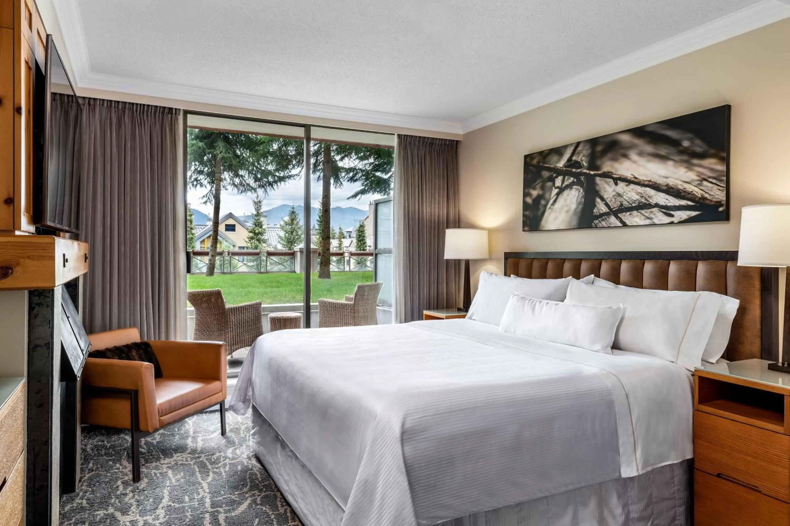 Bedroom, Bed in The Westin Resort & Spa, Whistler