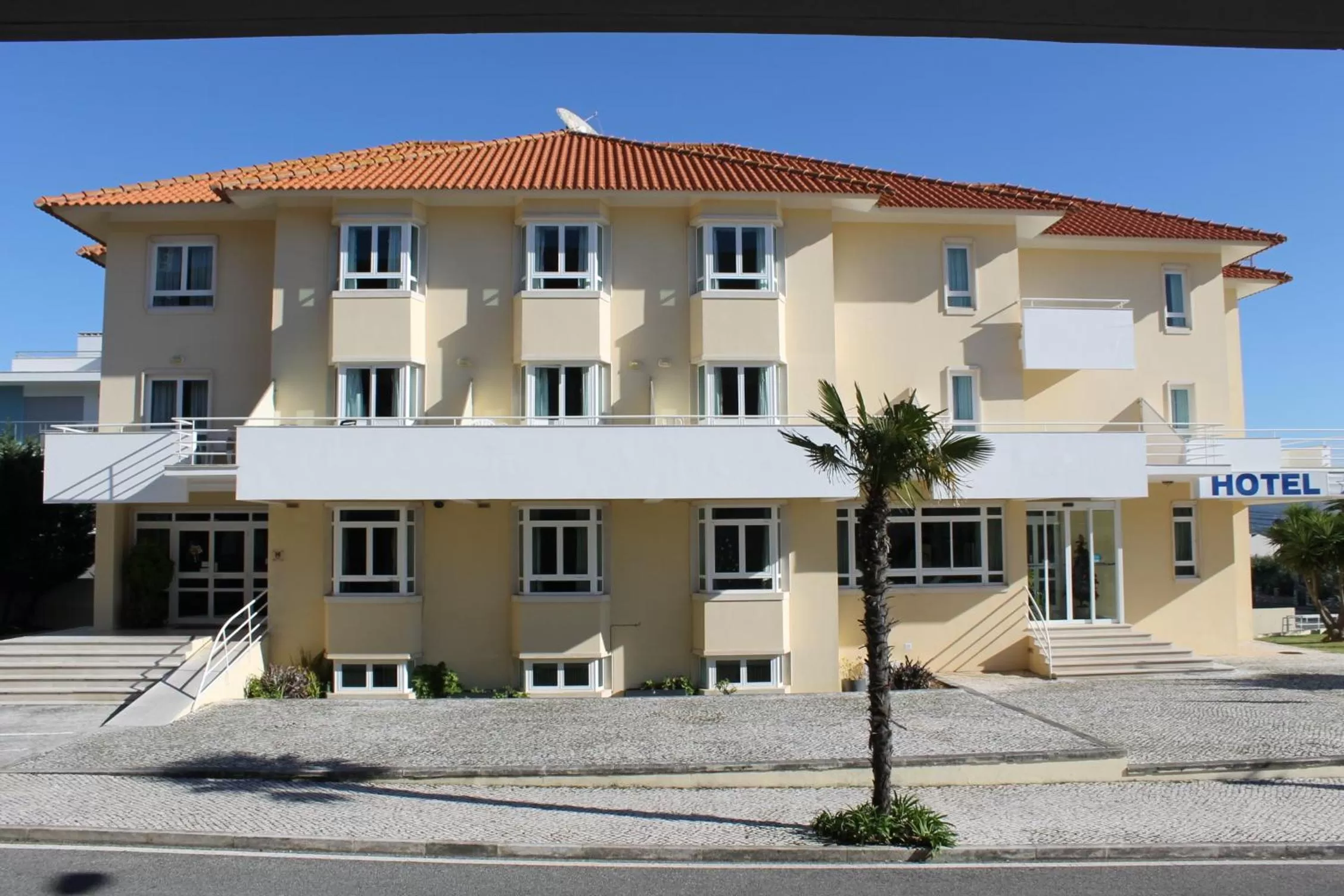 Facade/entrance in Hotel Santo Antonio Da Baia