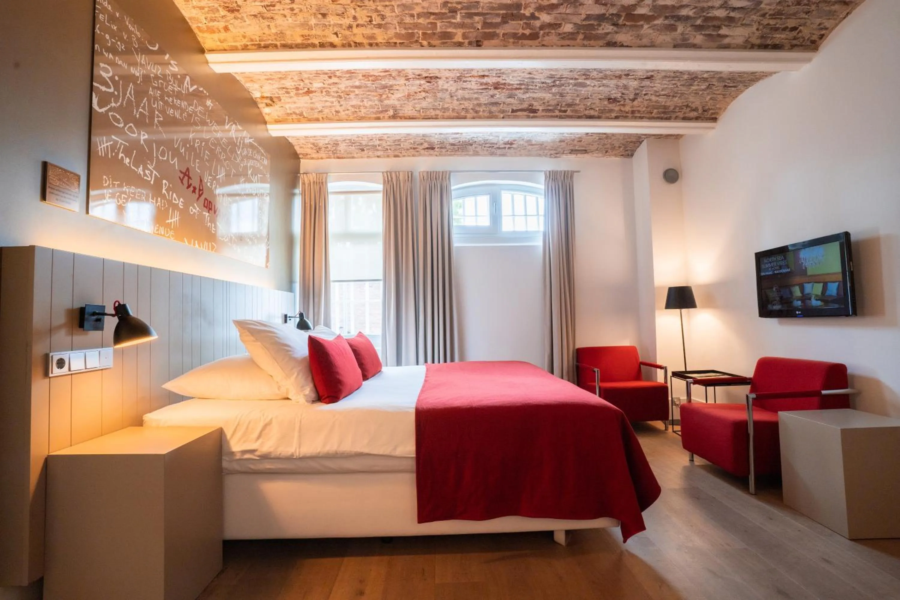 Photo of the whole room, Bed in Het Arresthuis