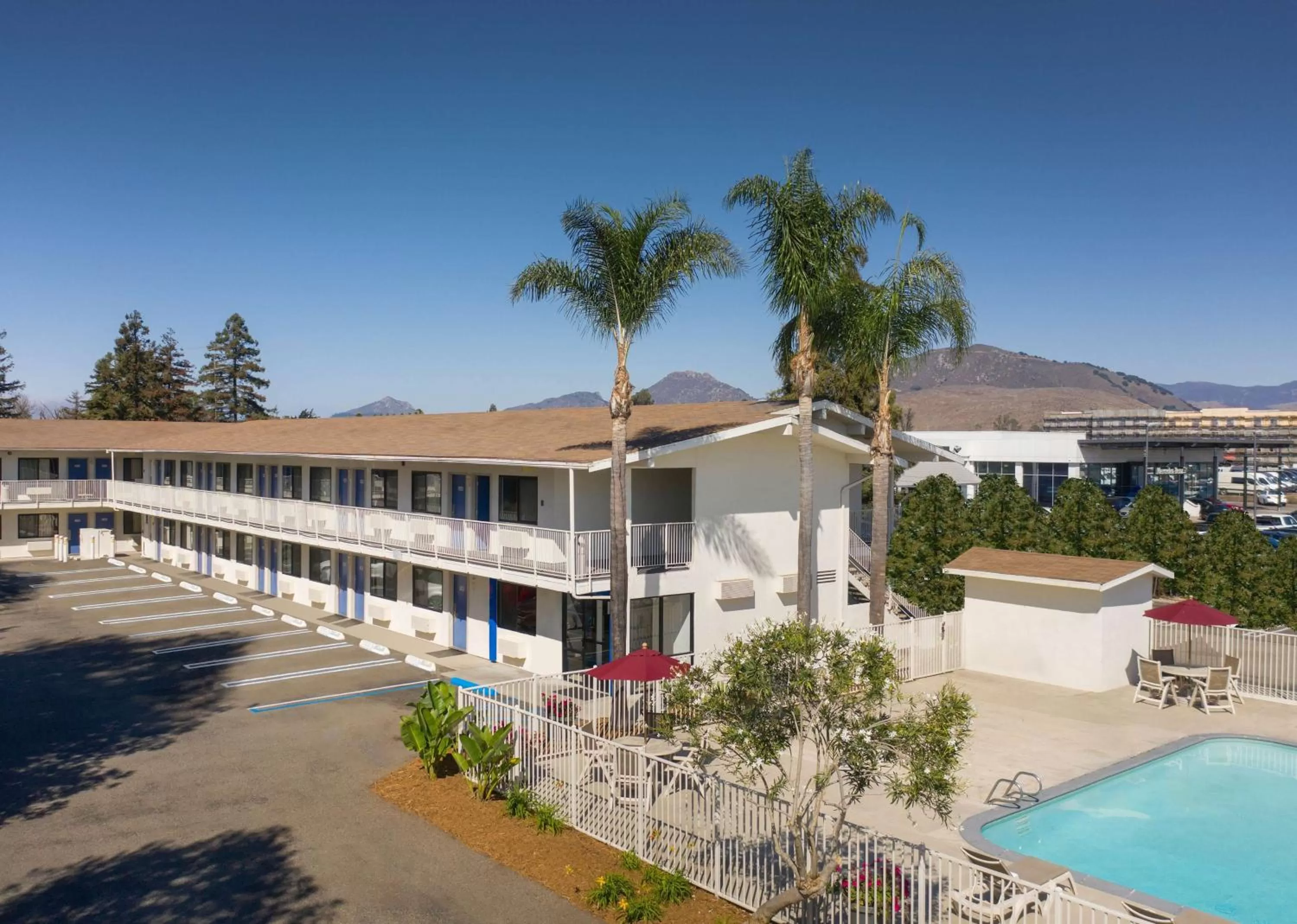 Property building in Motel 6-San Luis Obispo, CA - North