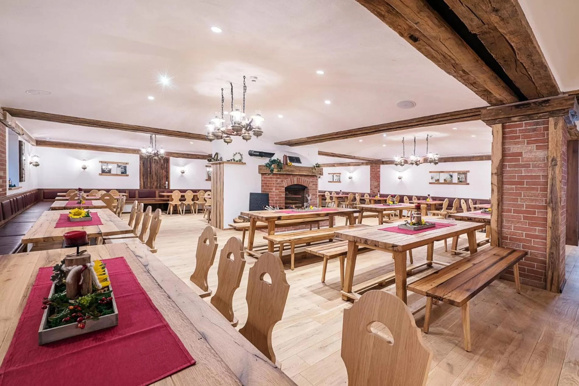 Decorative detail in Hotel Rappen Rothenburg ob der Tauber