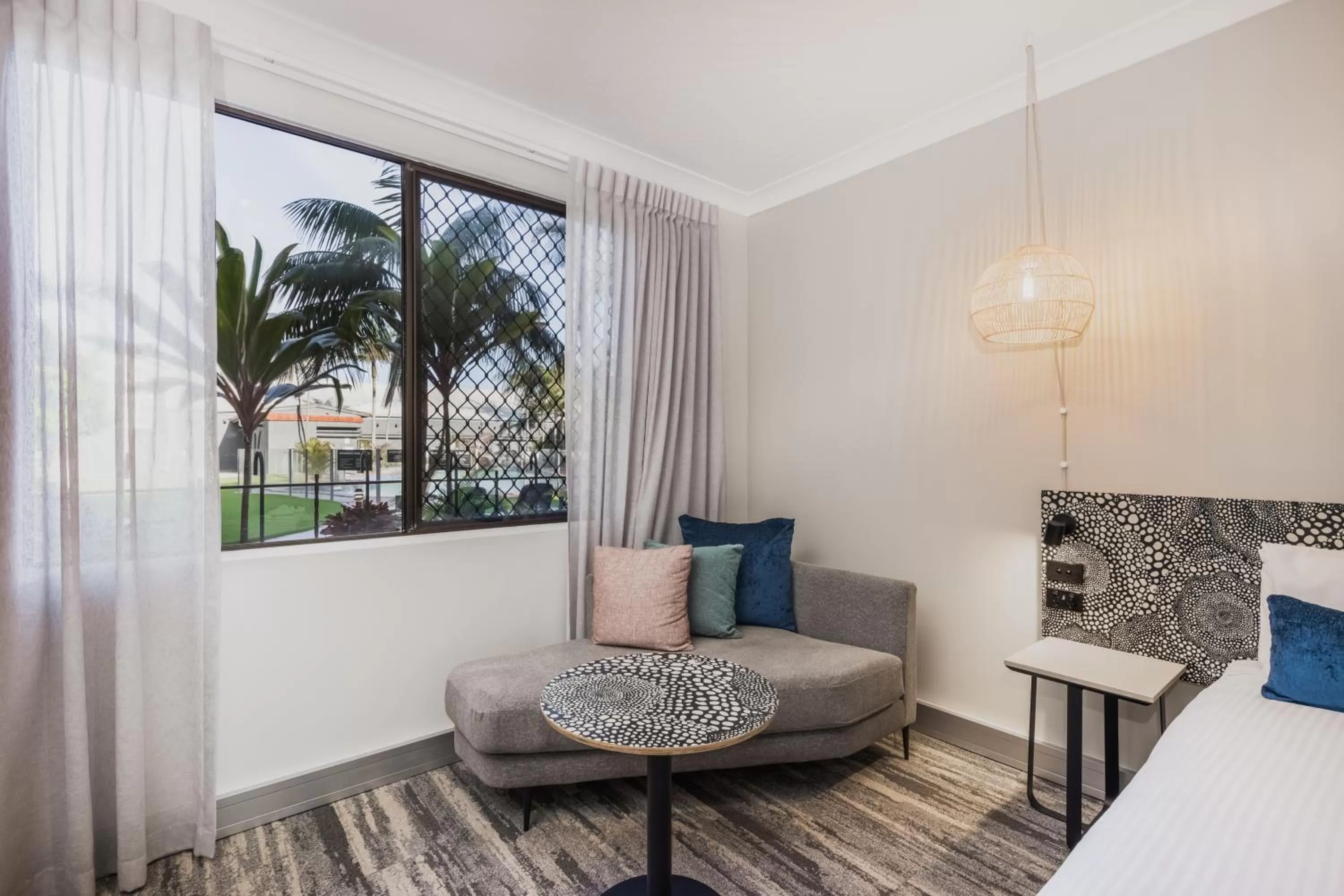 Seating area, Bed in Nightelier Mermaid Waters