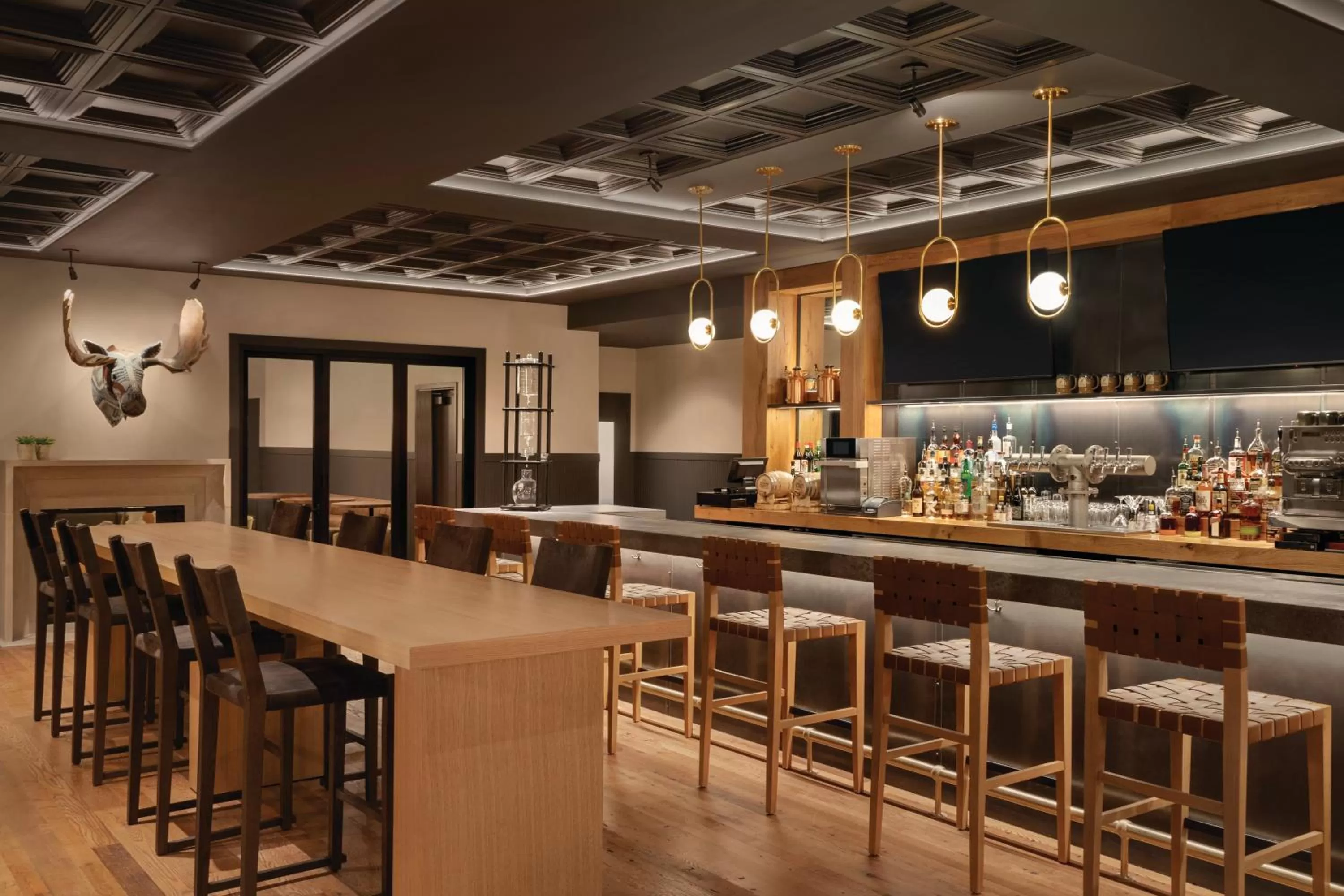 Lounge or bar in The Eddy Taproom & Hotel