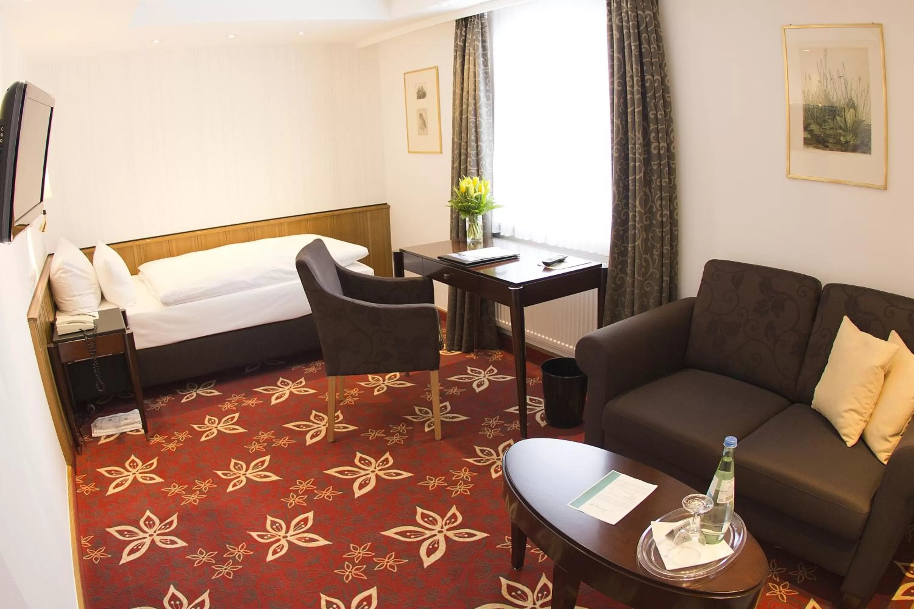 Photo of the whole room, Bed in Hotel Jagdhaus Wiese