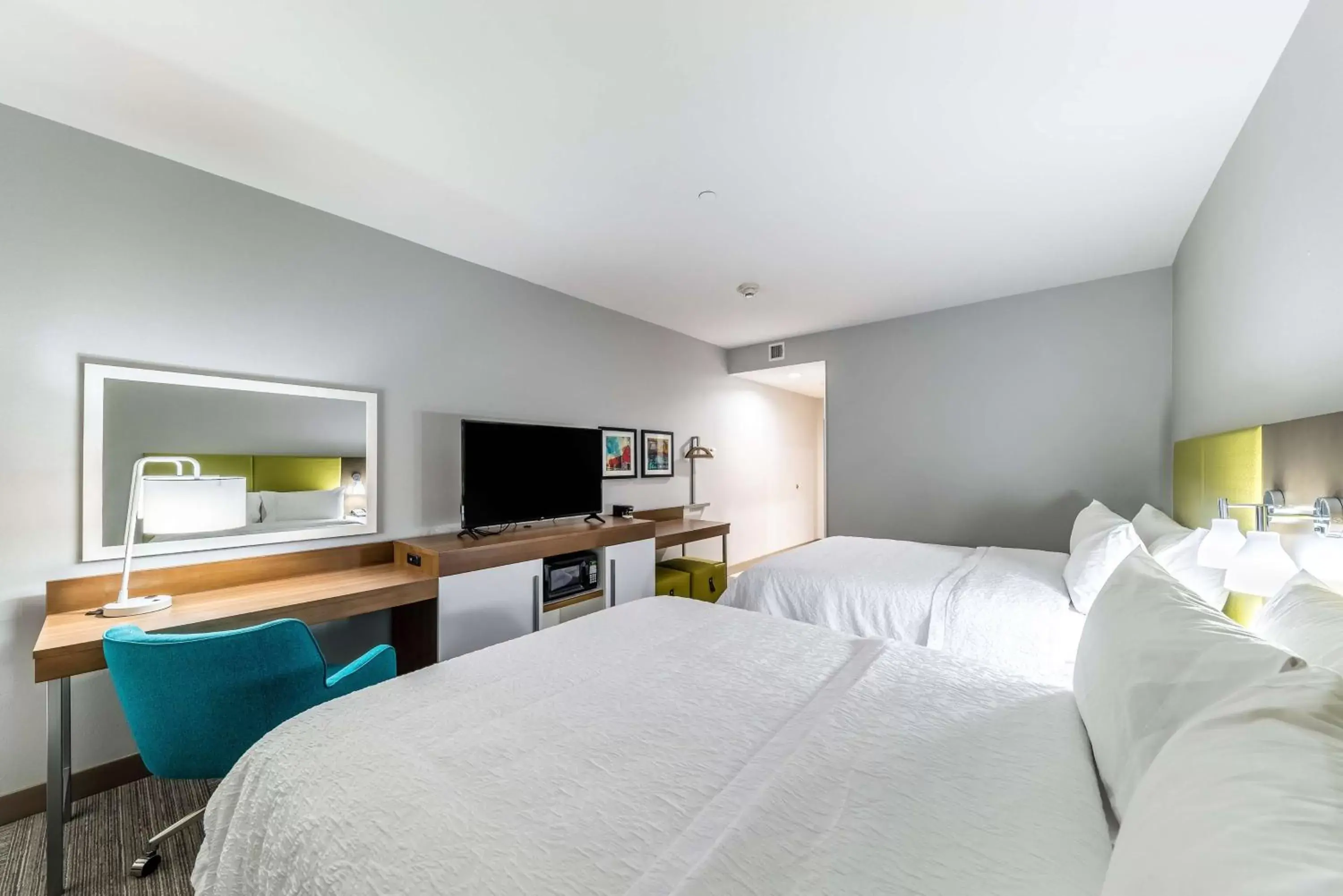 Queen Room with Two Queen Beds - Non-Smoking in Hampton Inn & Suites Pryor, Ok Queen Room with Two Queen Beds - Non-Smoking in Hampton Inn & Suites Pryor, Ok