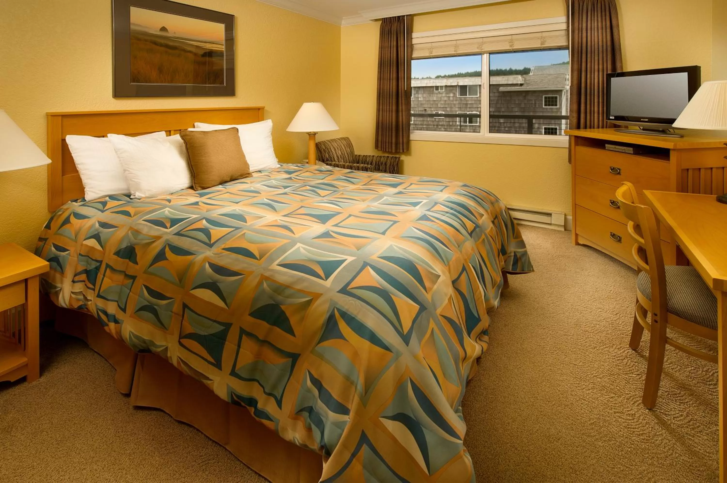 Queen Room in Tolovana Inn