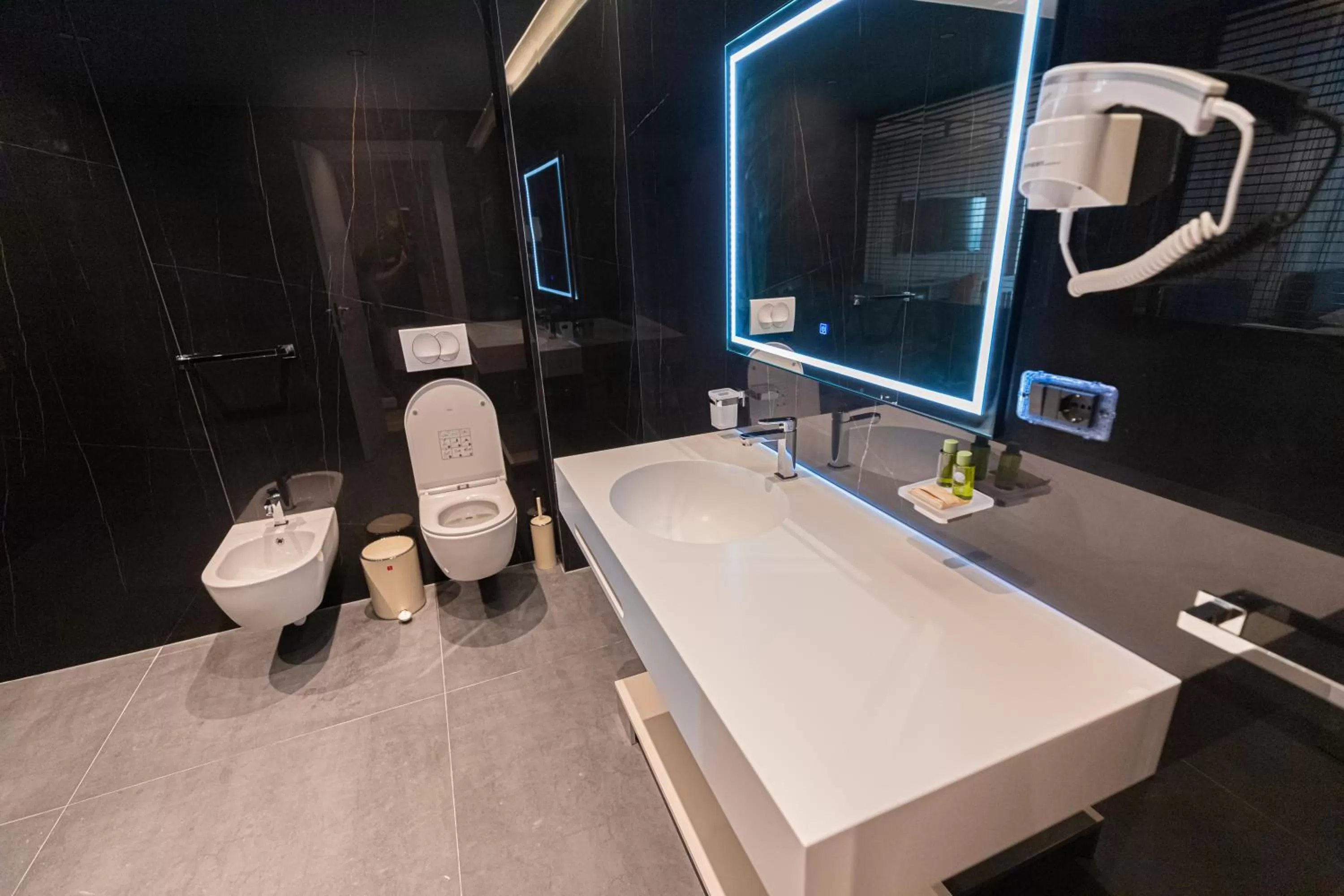 Shower in Esbjerg Hotel