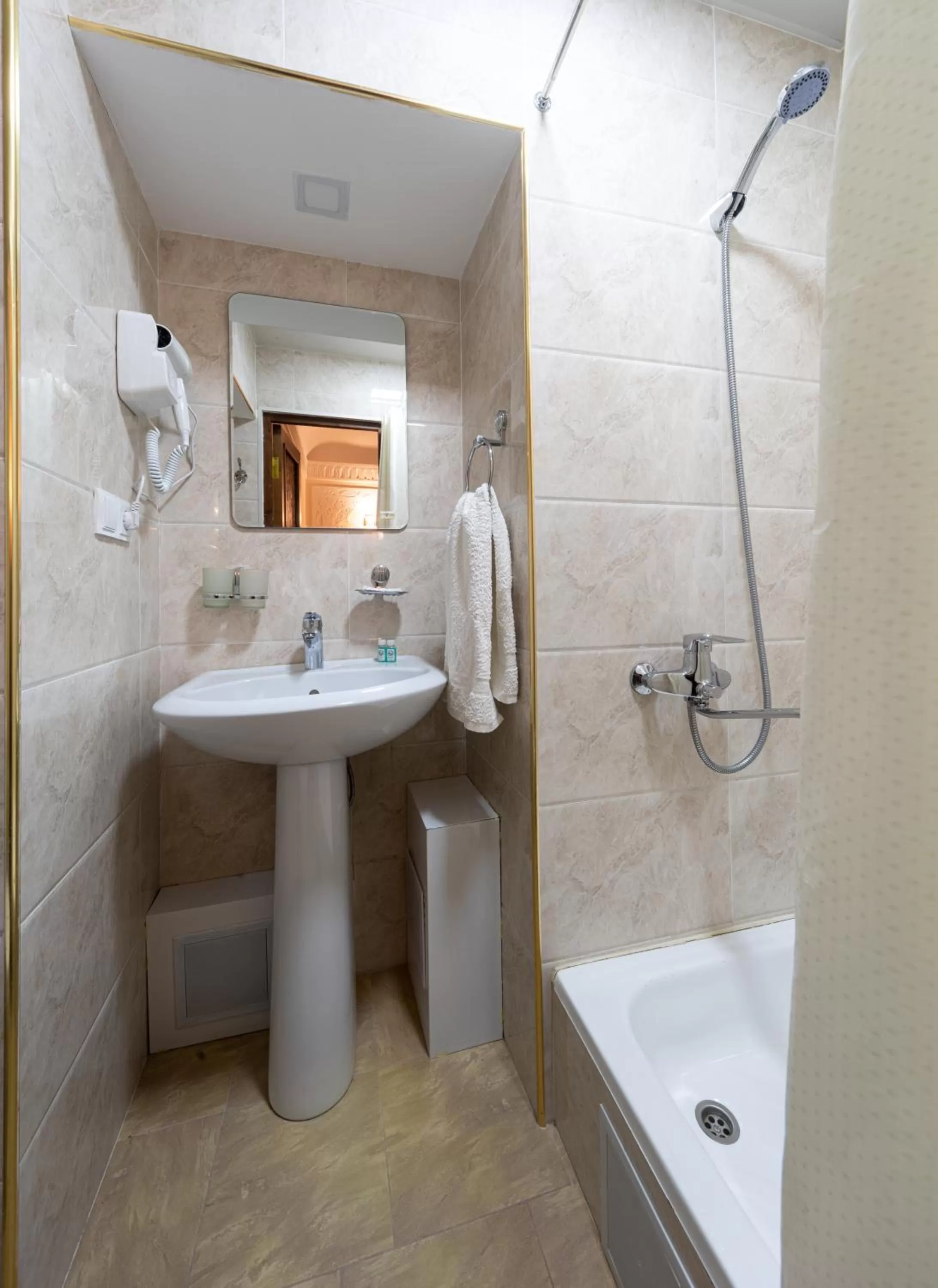 New Star Boutique hotel - madrasah Muhammad Mahram 1903