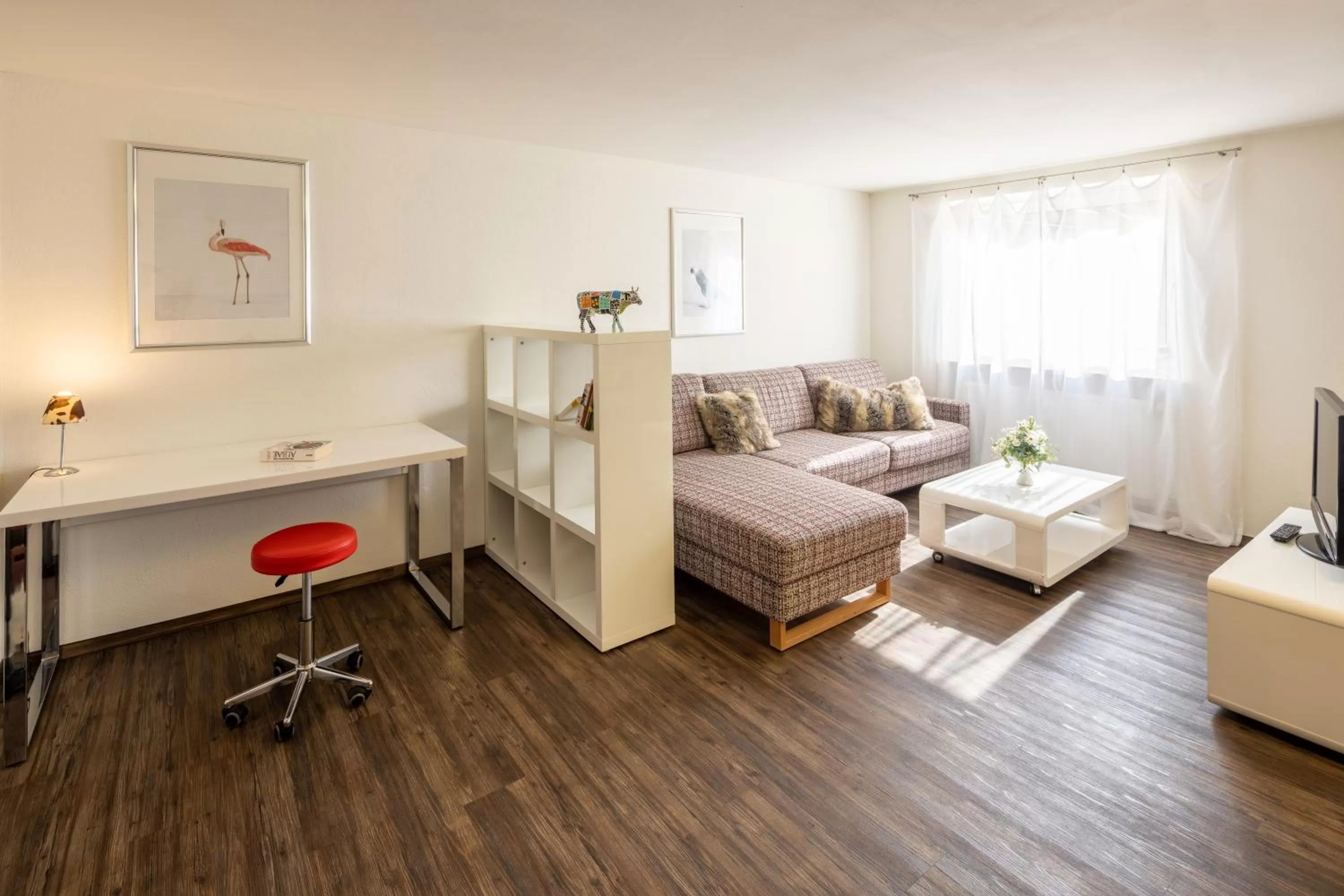 TV and multimedia, Seating Area in Hotel Peterhof