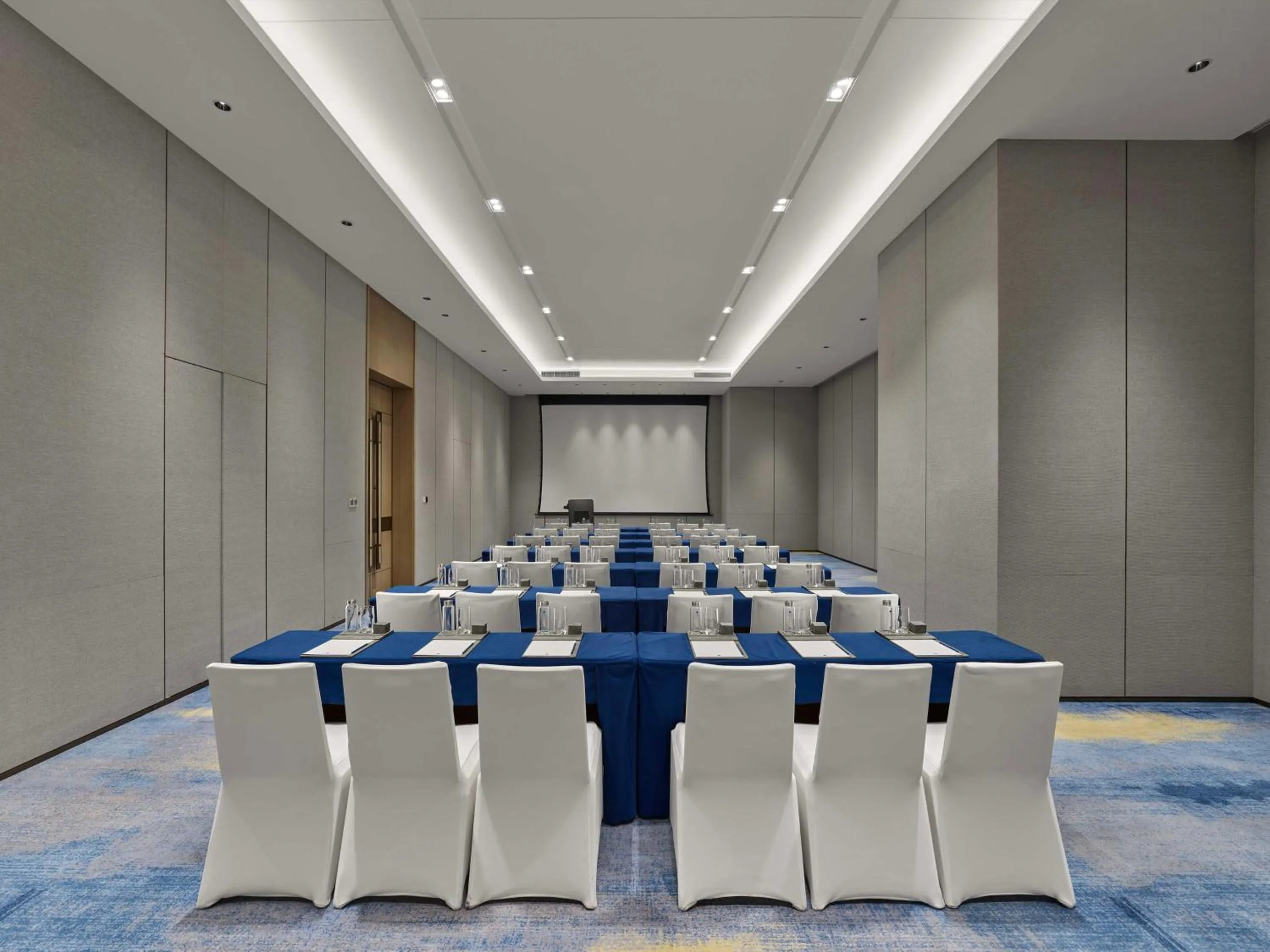Meeting/conference room in DoubleTree by Hilton Chengdu Riverside - Close to Panda Base and Chengdu East Railway