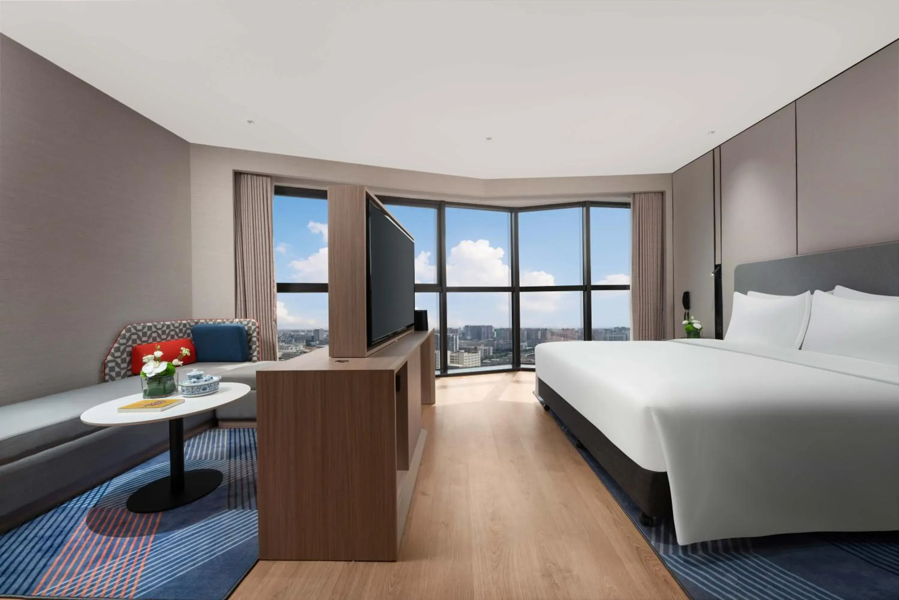 King Suite in Holiday Inn Express Shantou Chenghai King Suite in Holiday Inn Express Shantou Chenghai