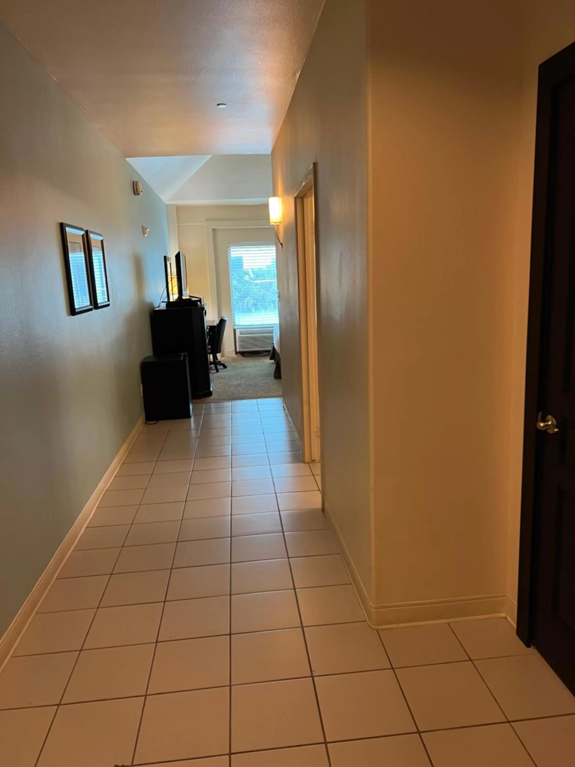 Sunchase Inn & Suites