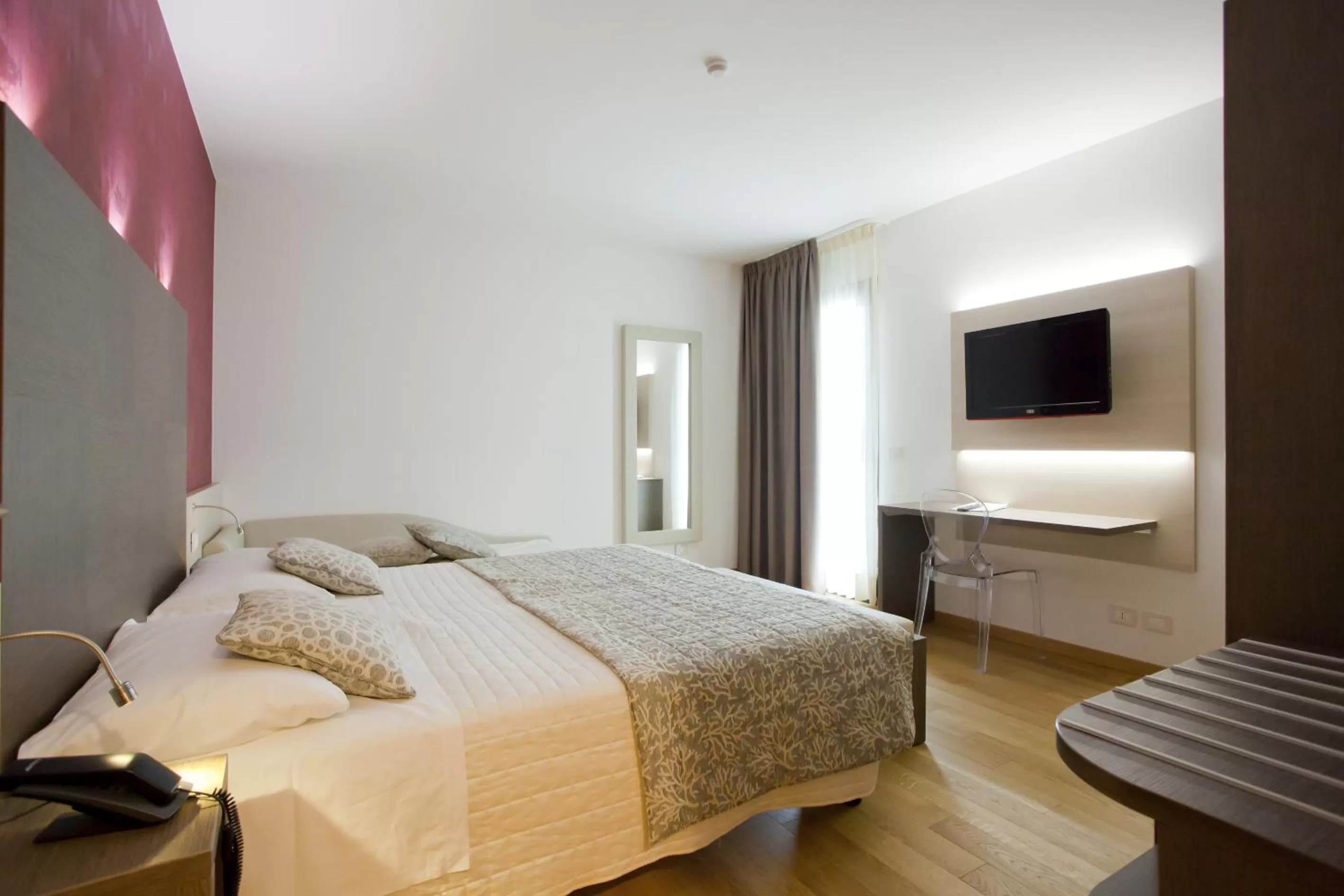 Bedroom, Bed in Hotel Marco Polo 3 Stelle Superior