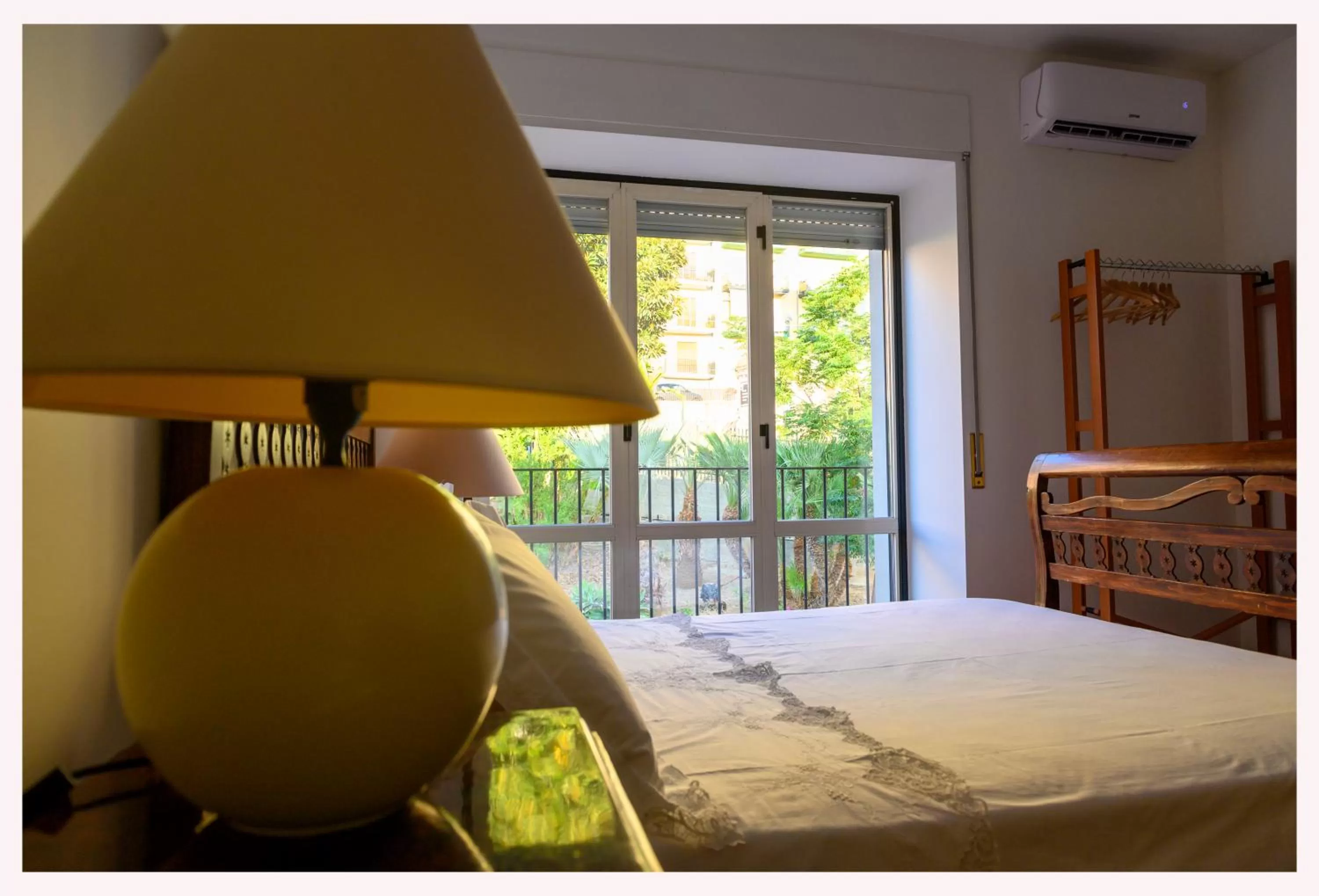 King Room with Garden View in Villa Sul Molo tra Siracusa e Catania