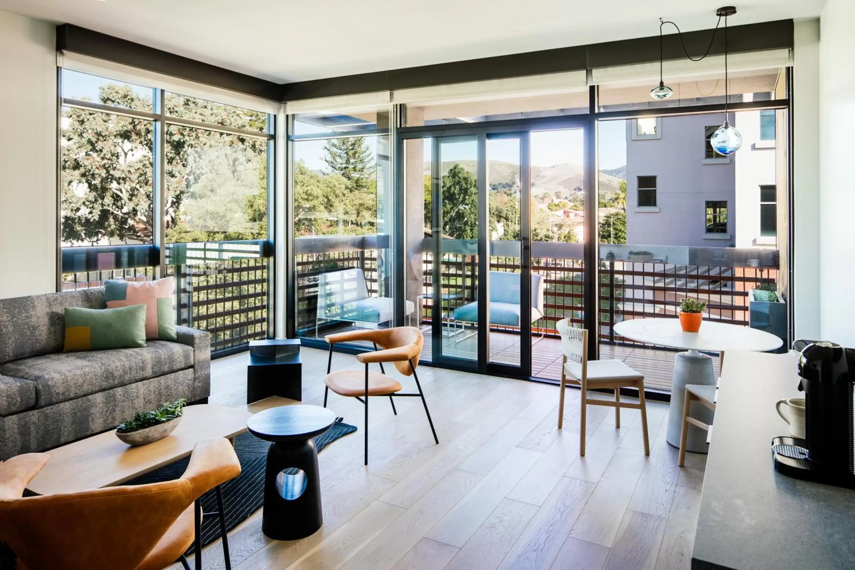 Suite in Hotel San Luis Obispo Suite in Hotel San Luis Obispo