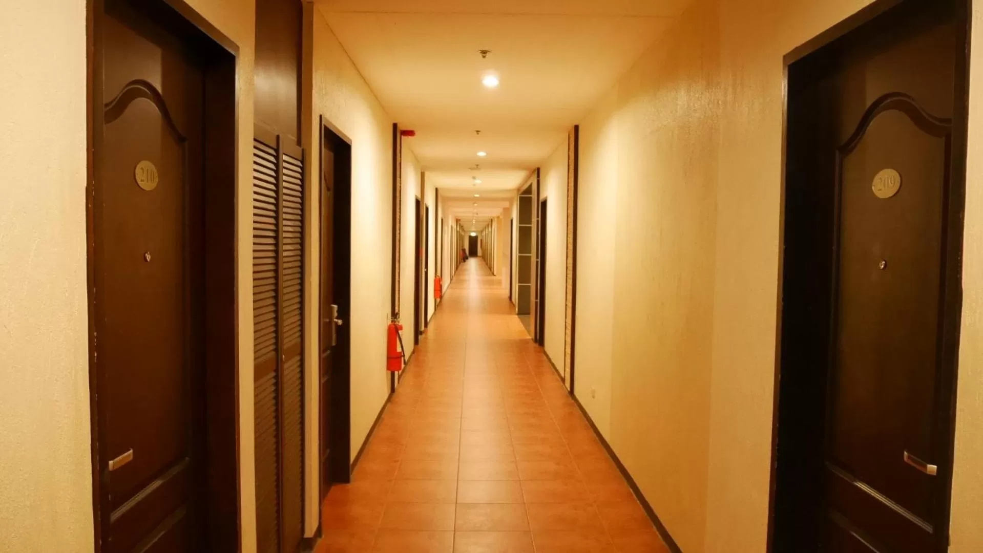 Area and facilities in Circle Inn Hotel and Suites Bacolod