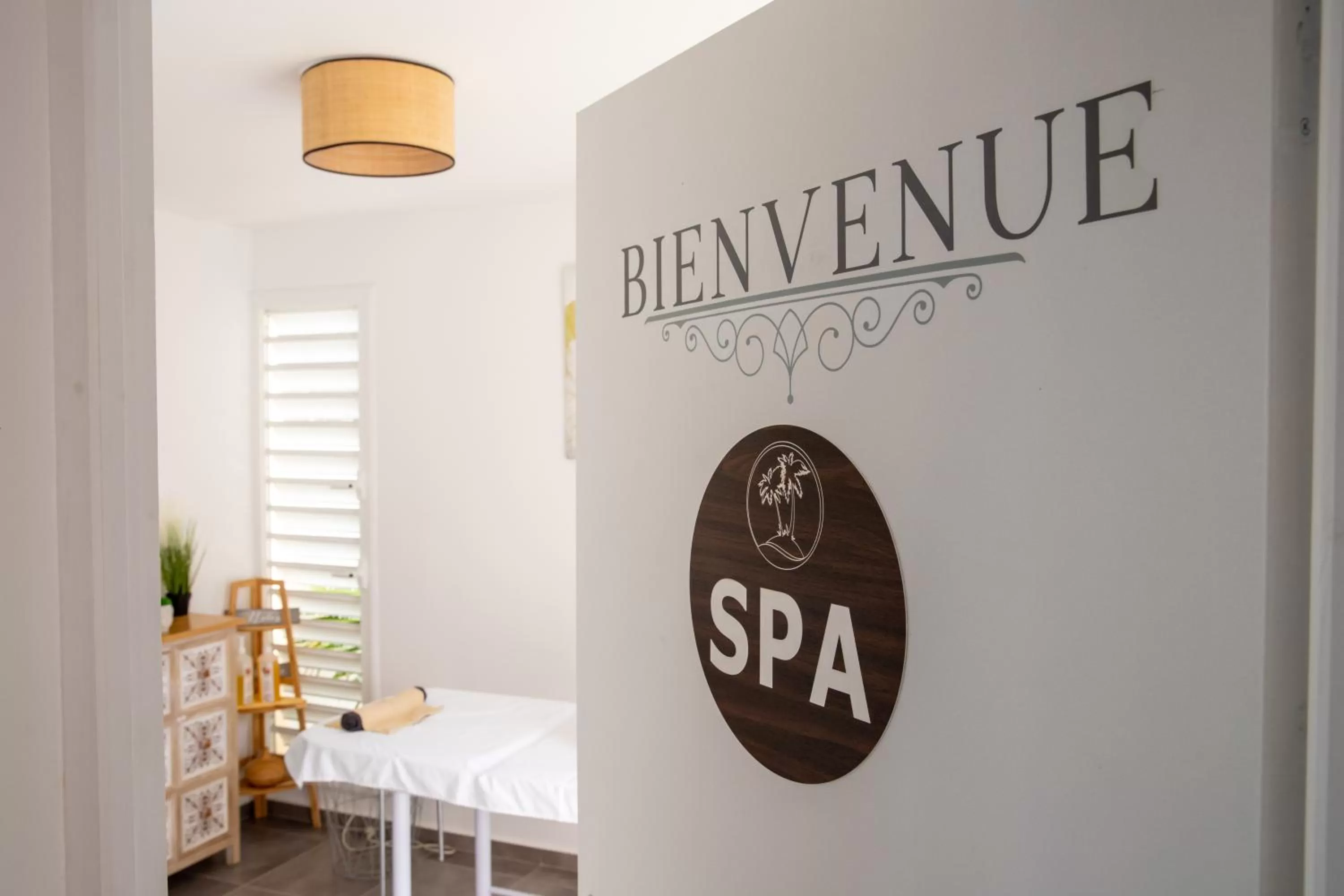 Spa and wellness centre/facilities in Hôtel Guadeloupe Palm Suites