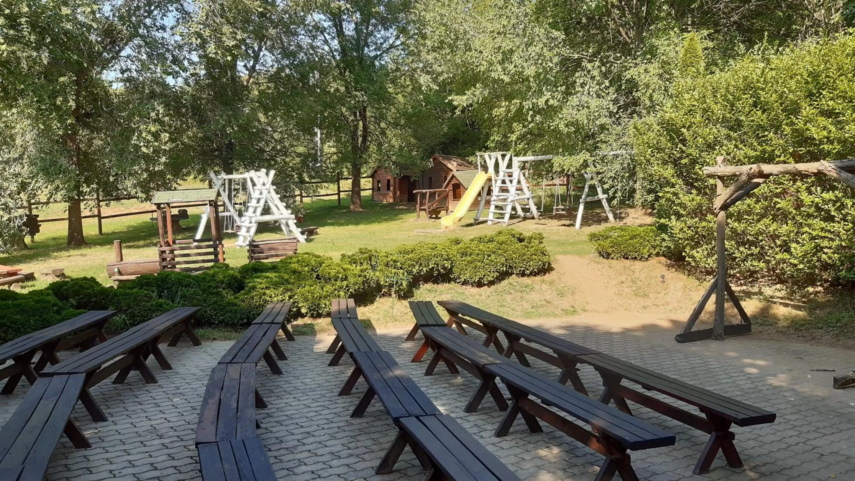 Mátyus Udvarház Kengyel Fogadó Eger