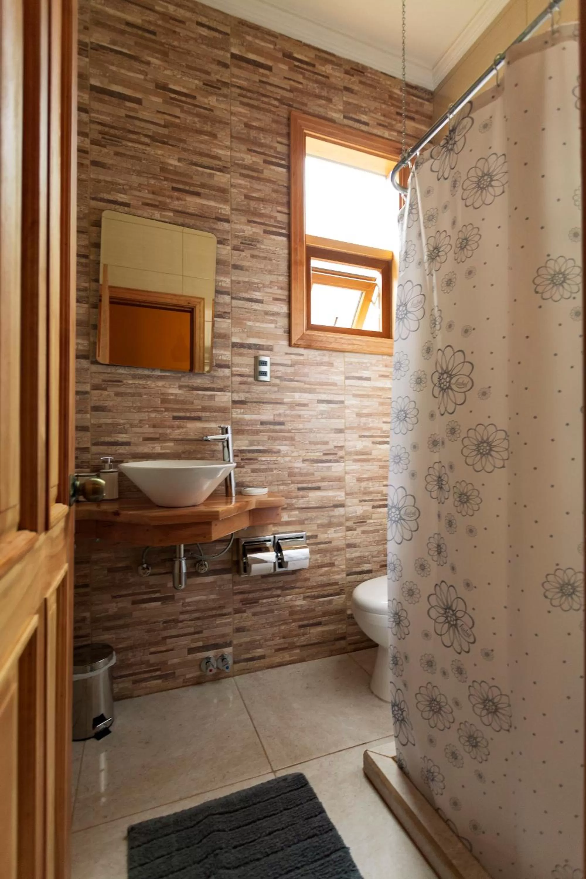 Shower in Hostal Boutique Patagonia Mística