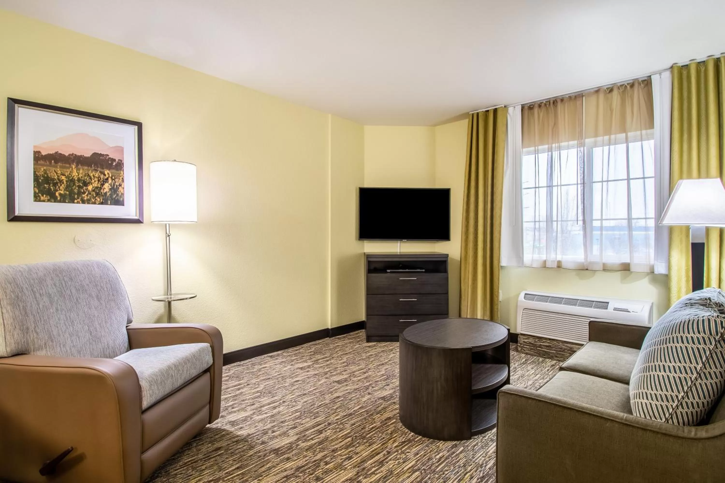 Photo of the whole room in Candlewood Suites Portland Airport by IHG